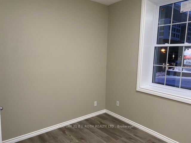 194 Dunlop Street E Property Photo 21