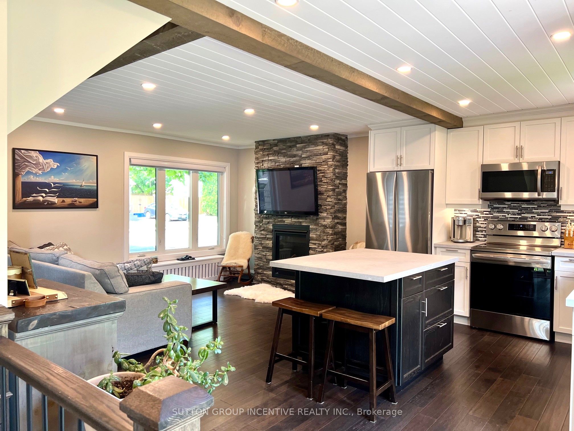 77 Drury Lane Property Photo 16
