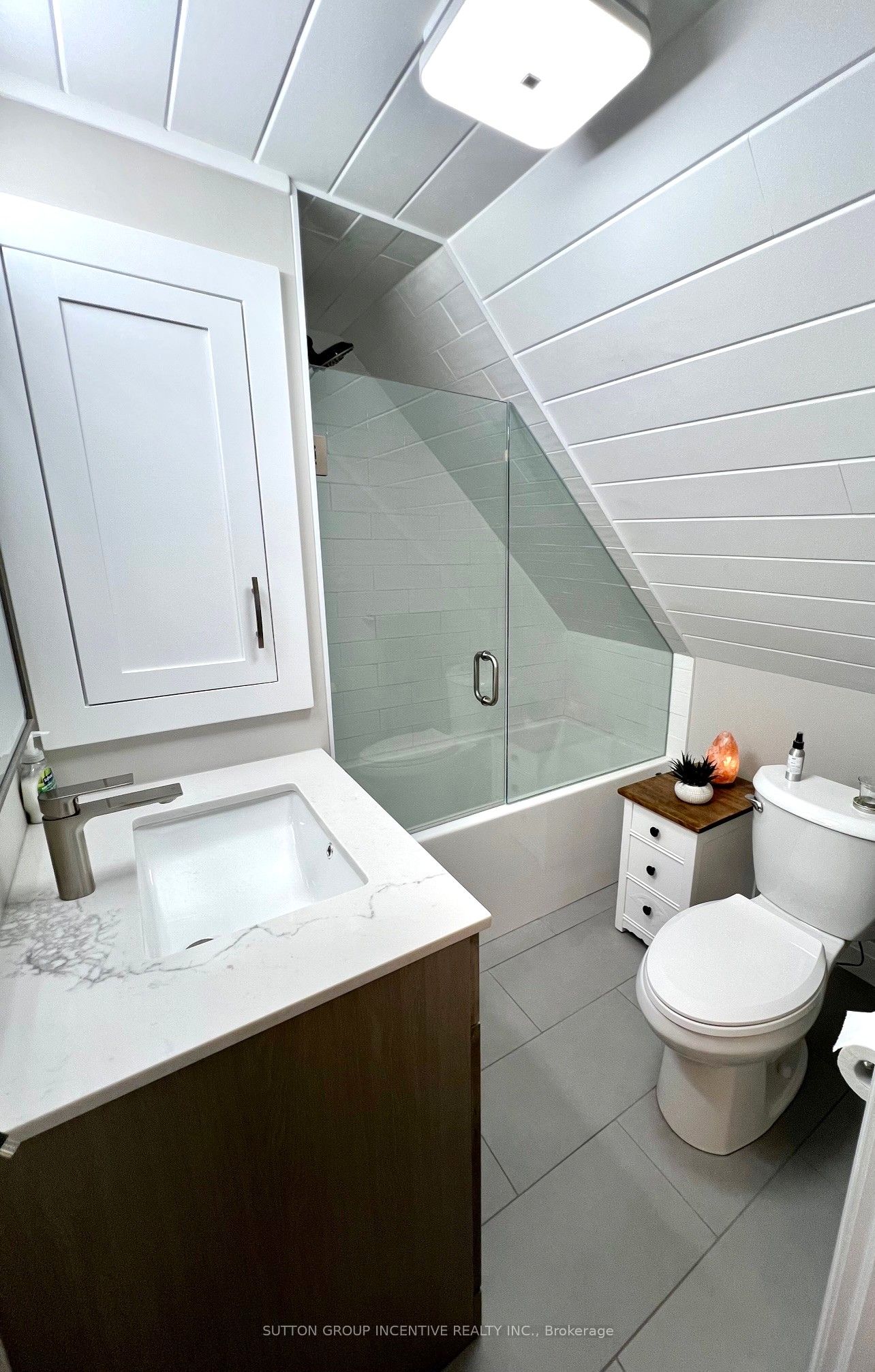 77 Drury Lane Property Photo 25