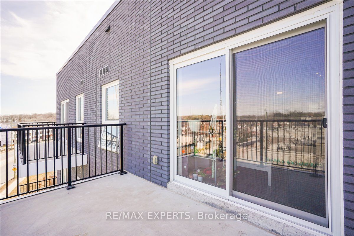 #419 - 430 Essa Road Property Photo 31