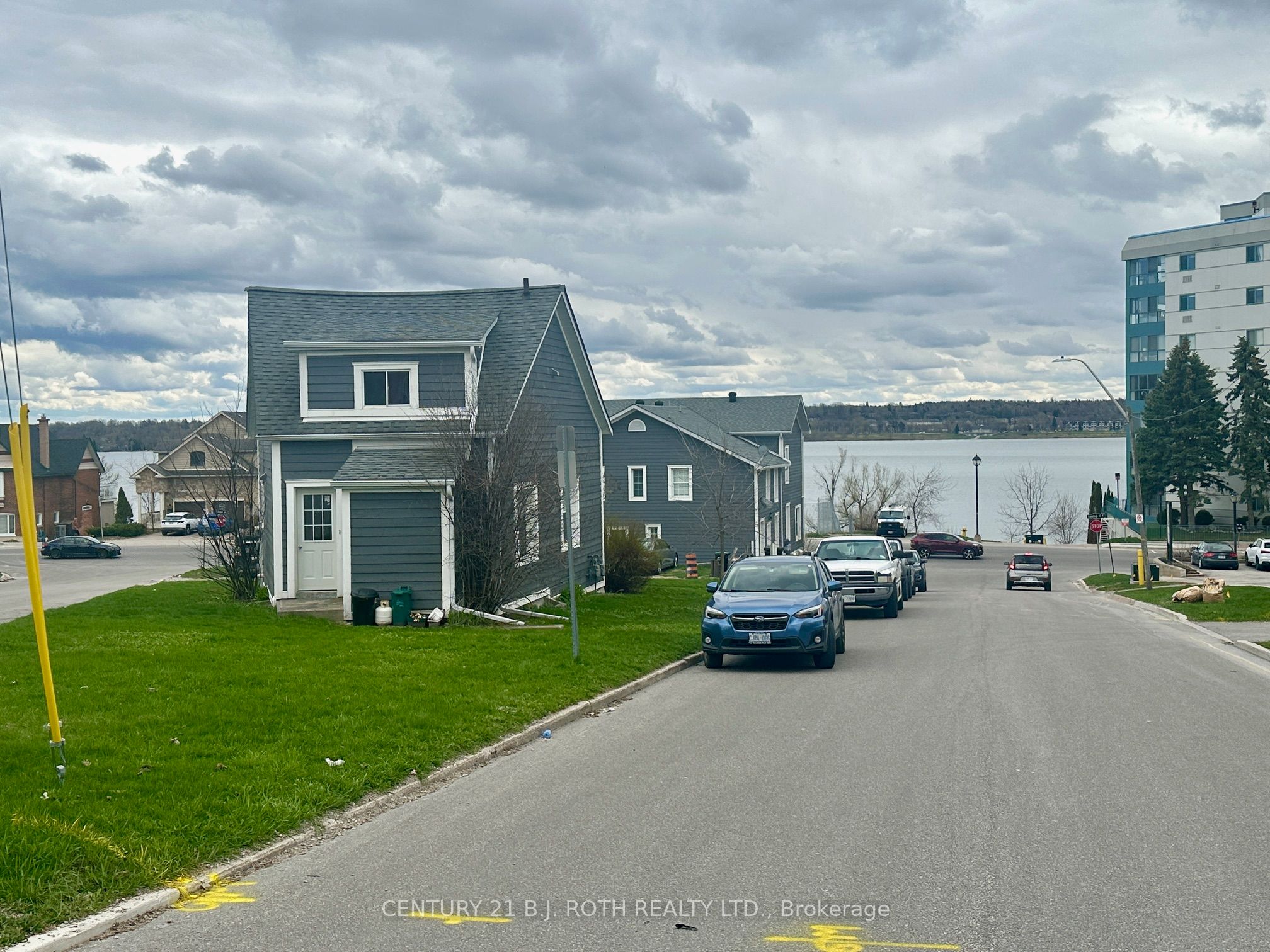 194 Dunlop Street E Property Photo 28