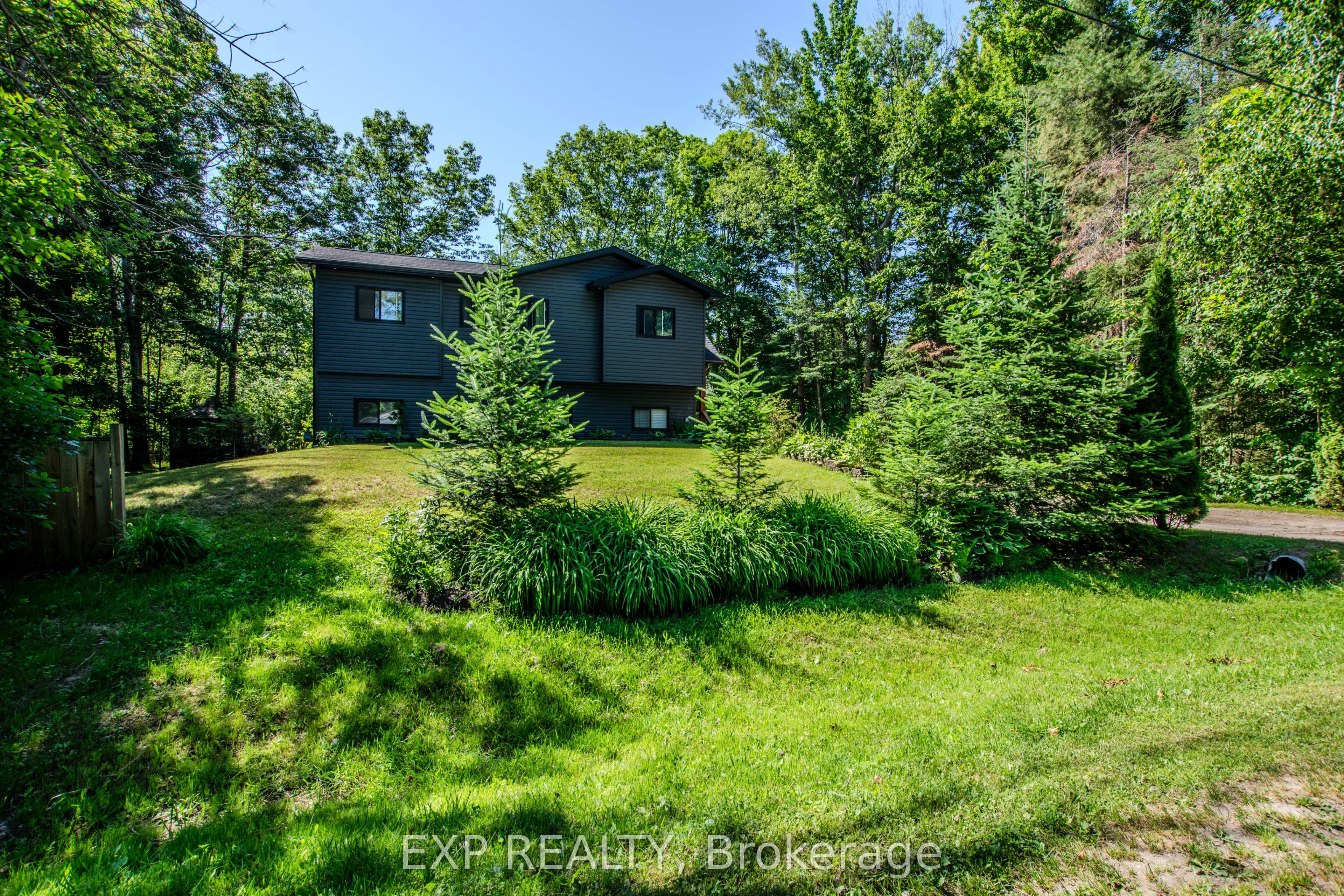 39 Becketts Side Road Property Photo 1