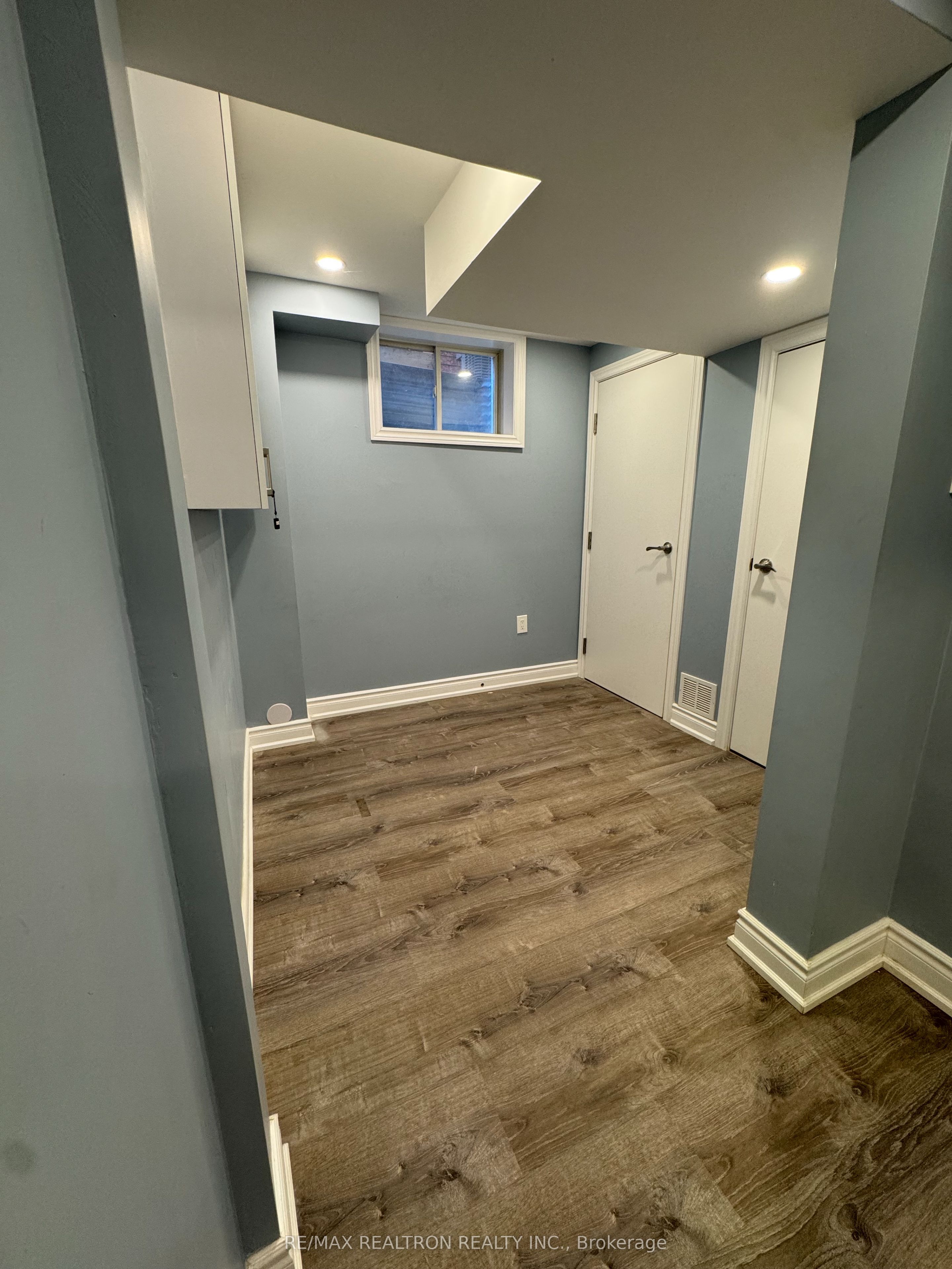 184 Tunbridge Road Bsmt Property Photo 9