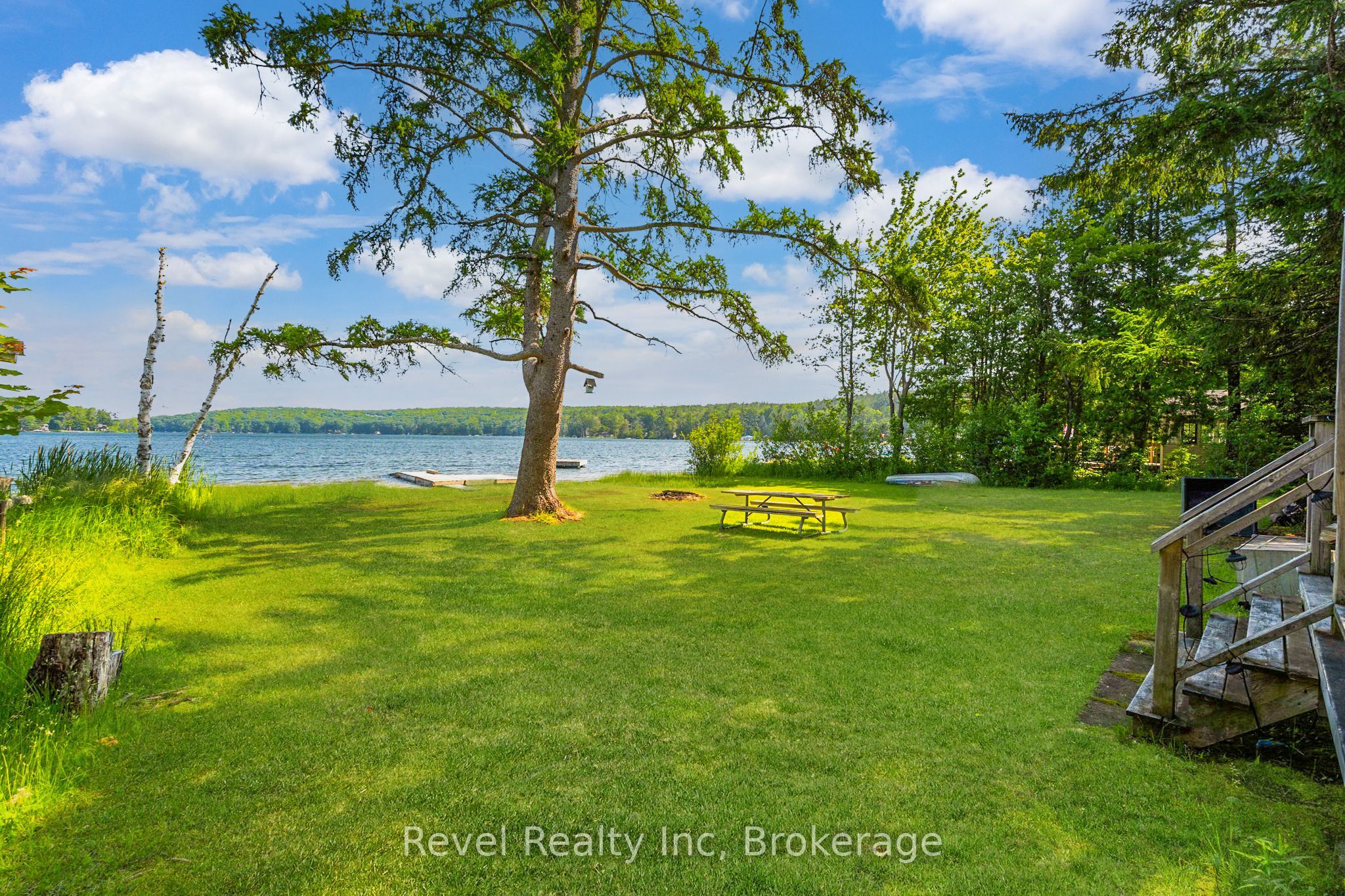 120 Andrew Drive Property Photo 11