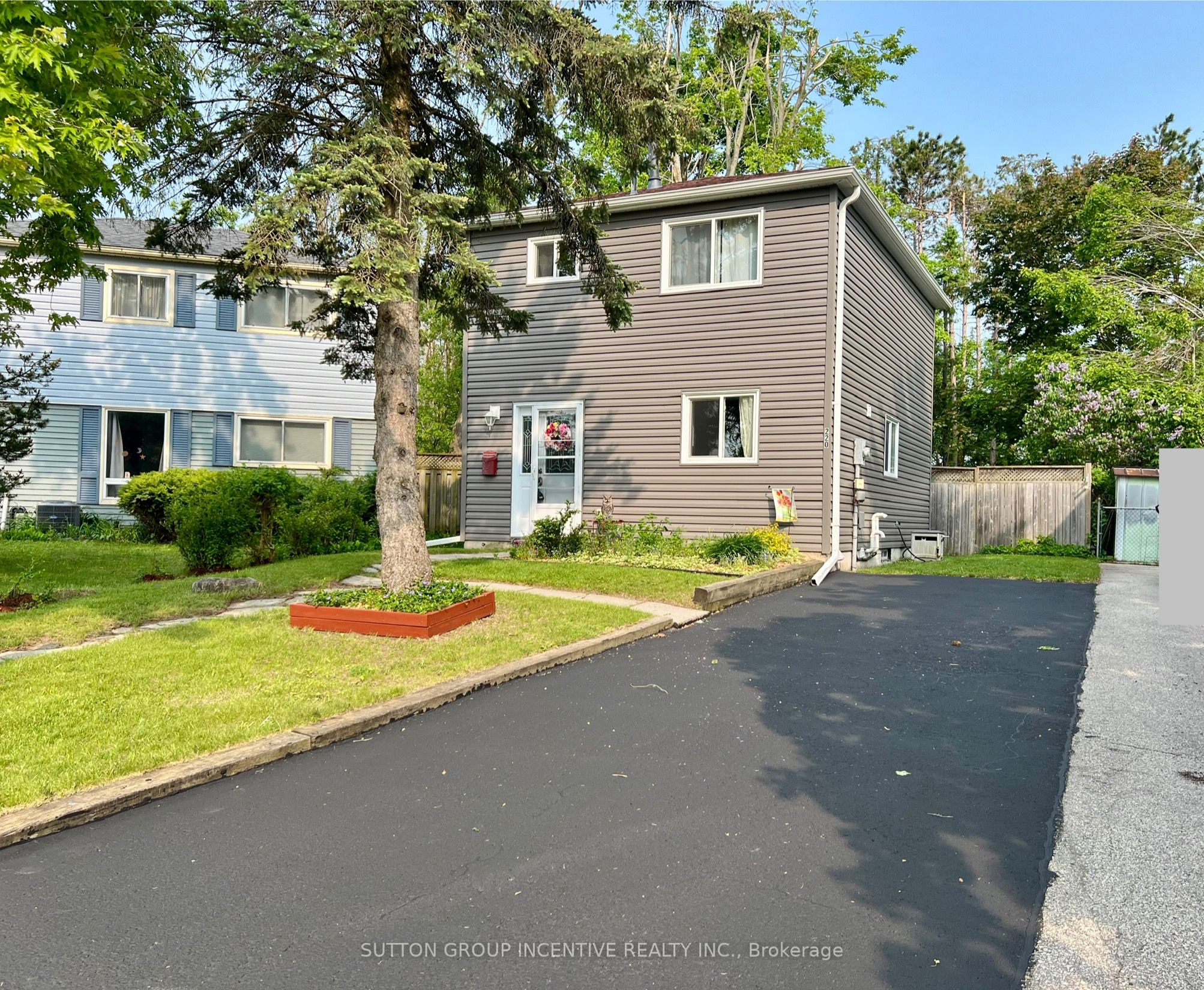 220 Letitia Street Property Photo 1