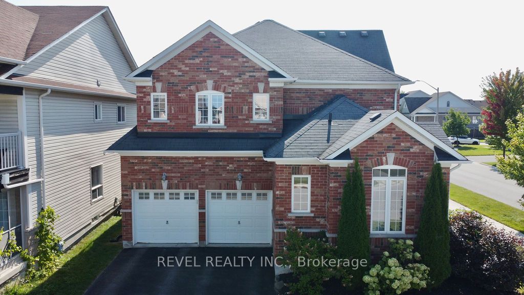 166 Succession Cres Property Photo 1