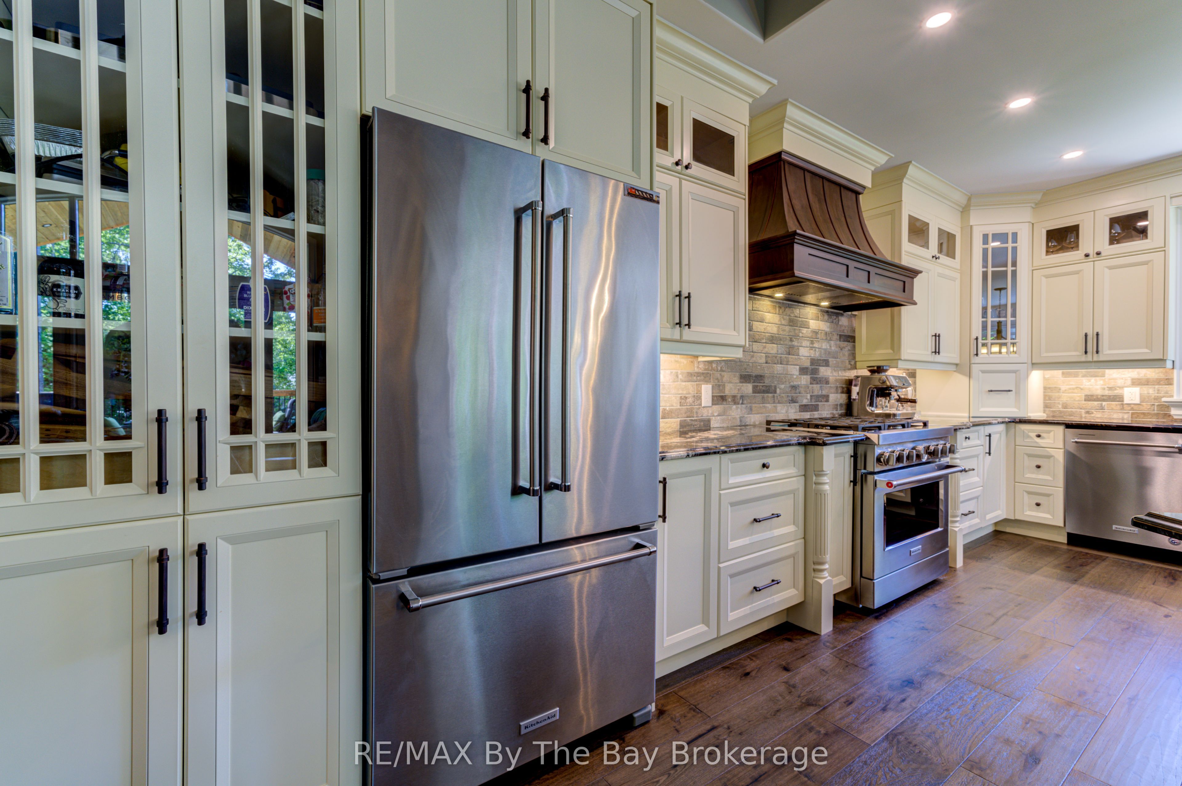 833 Eastdale Drive Property Photo 13