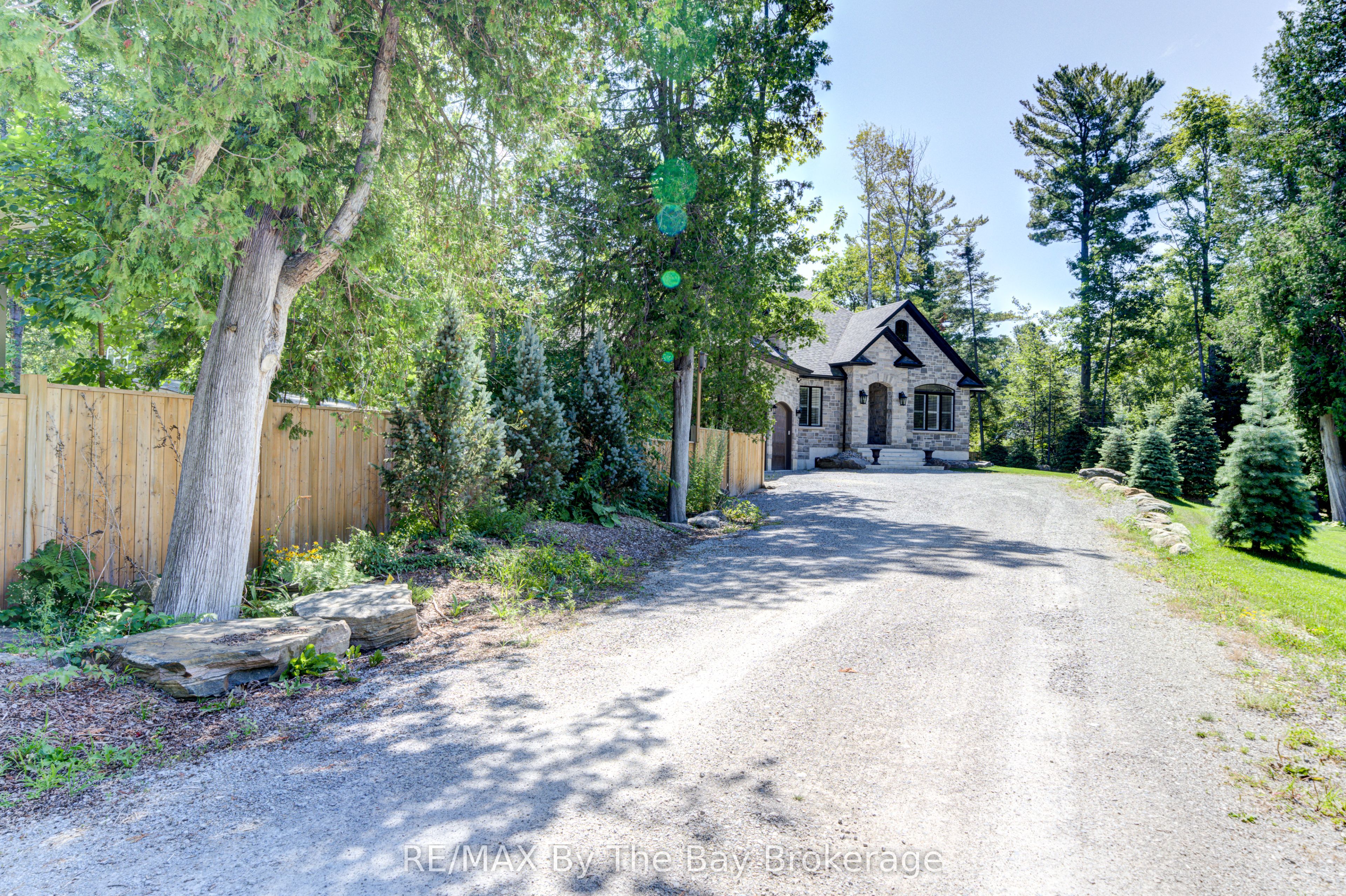 833 Eastdale Drive Property Photo 41