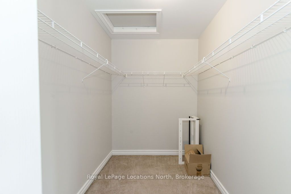 42 Club Court Property Photo 23