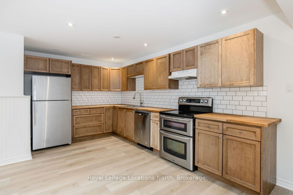 42 Club Court Property Photo 25