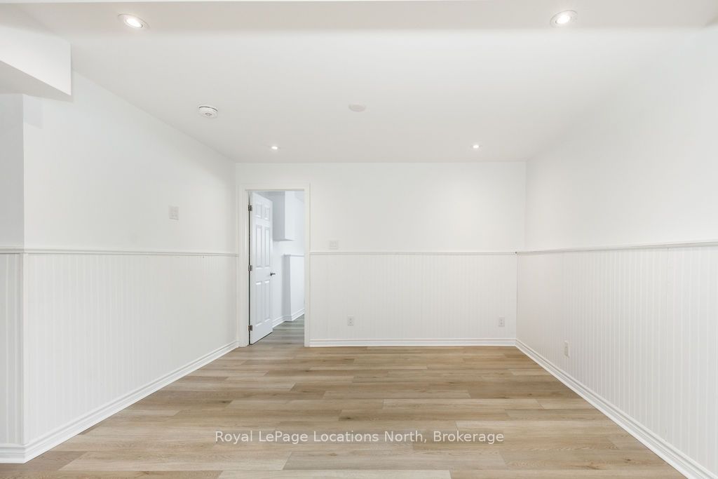42 Club Court Property Photo 28