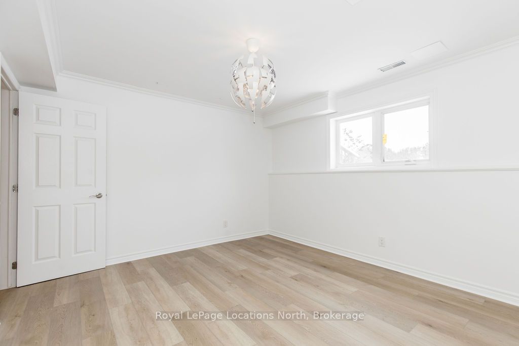 42 Club Court Property Photo 31
