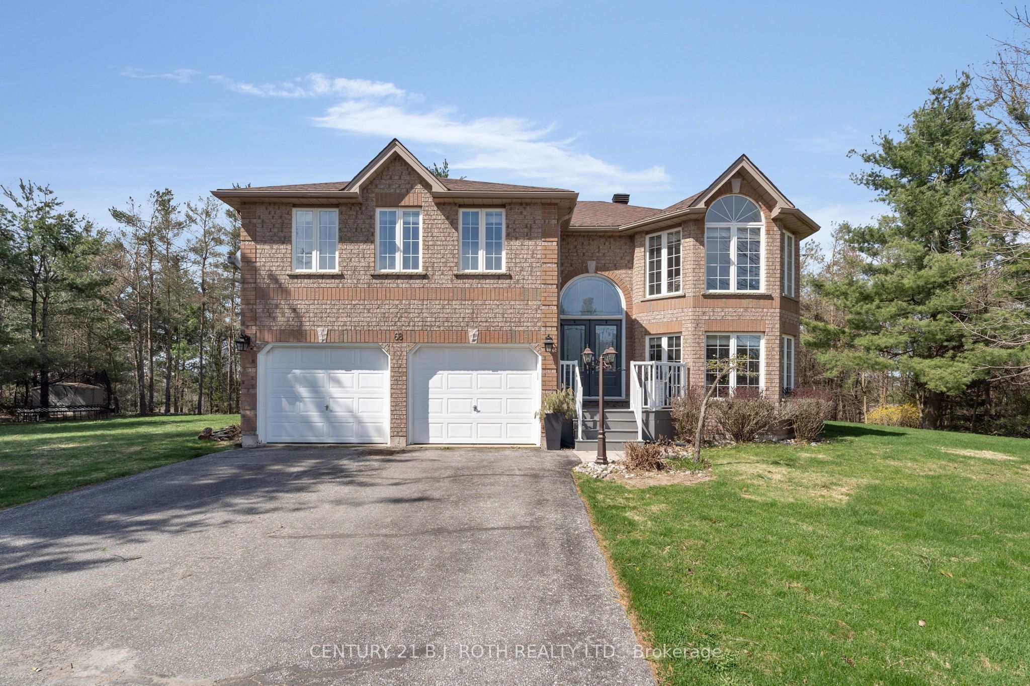 68 Davenport Dr Property Photo 1