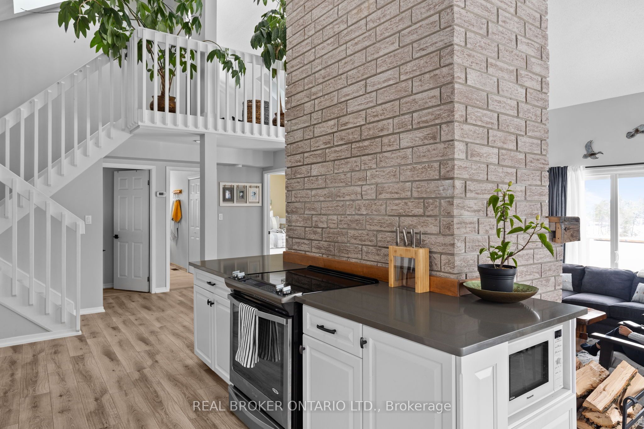 2043 Beman Point Lane Property Photo 4