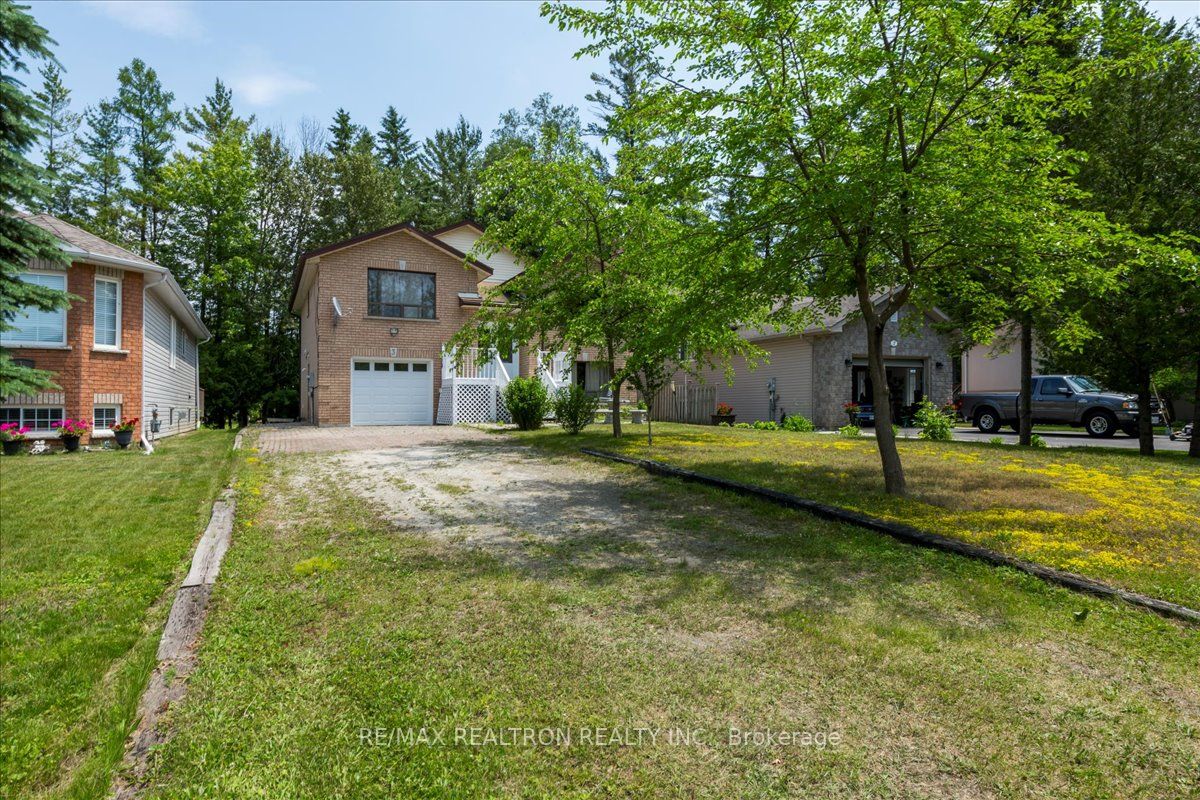 3 51st Street Property Photo 1