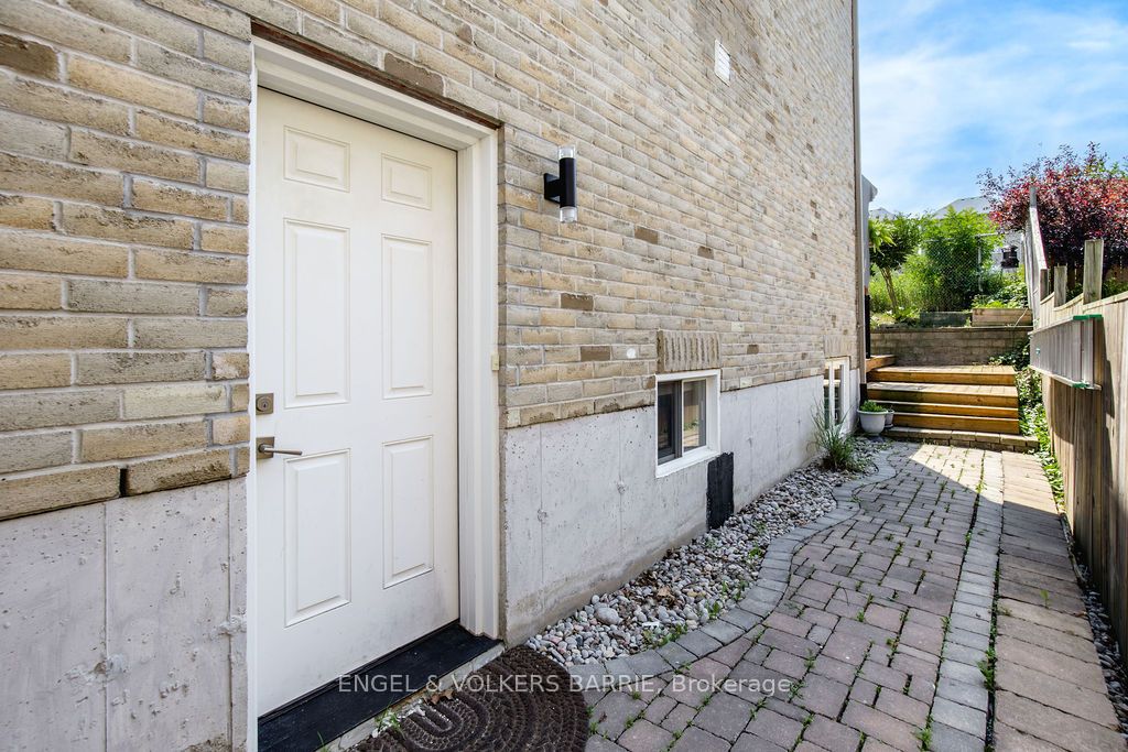 42 Humber Street Property Photo 29