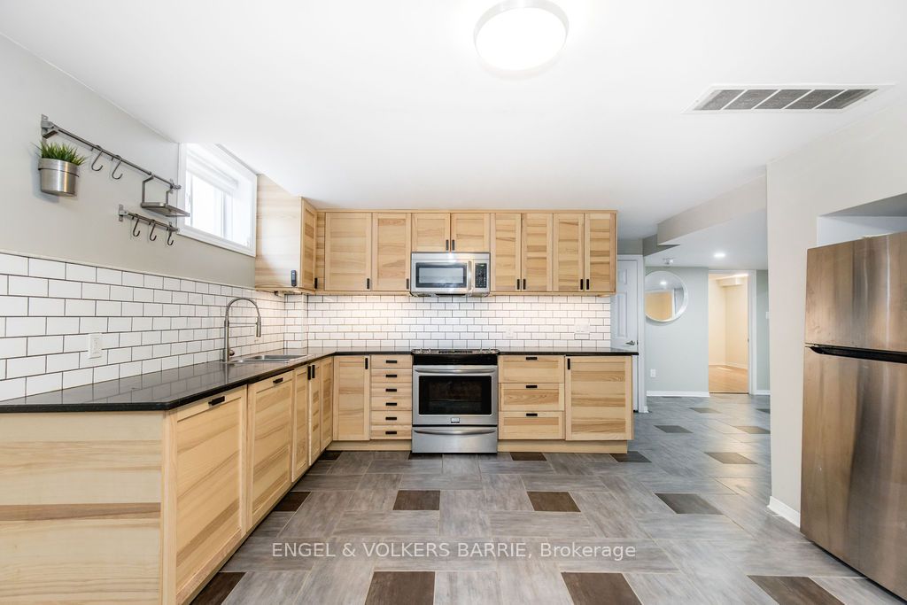 42 Humber Street Property Photo 33