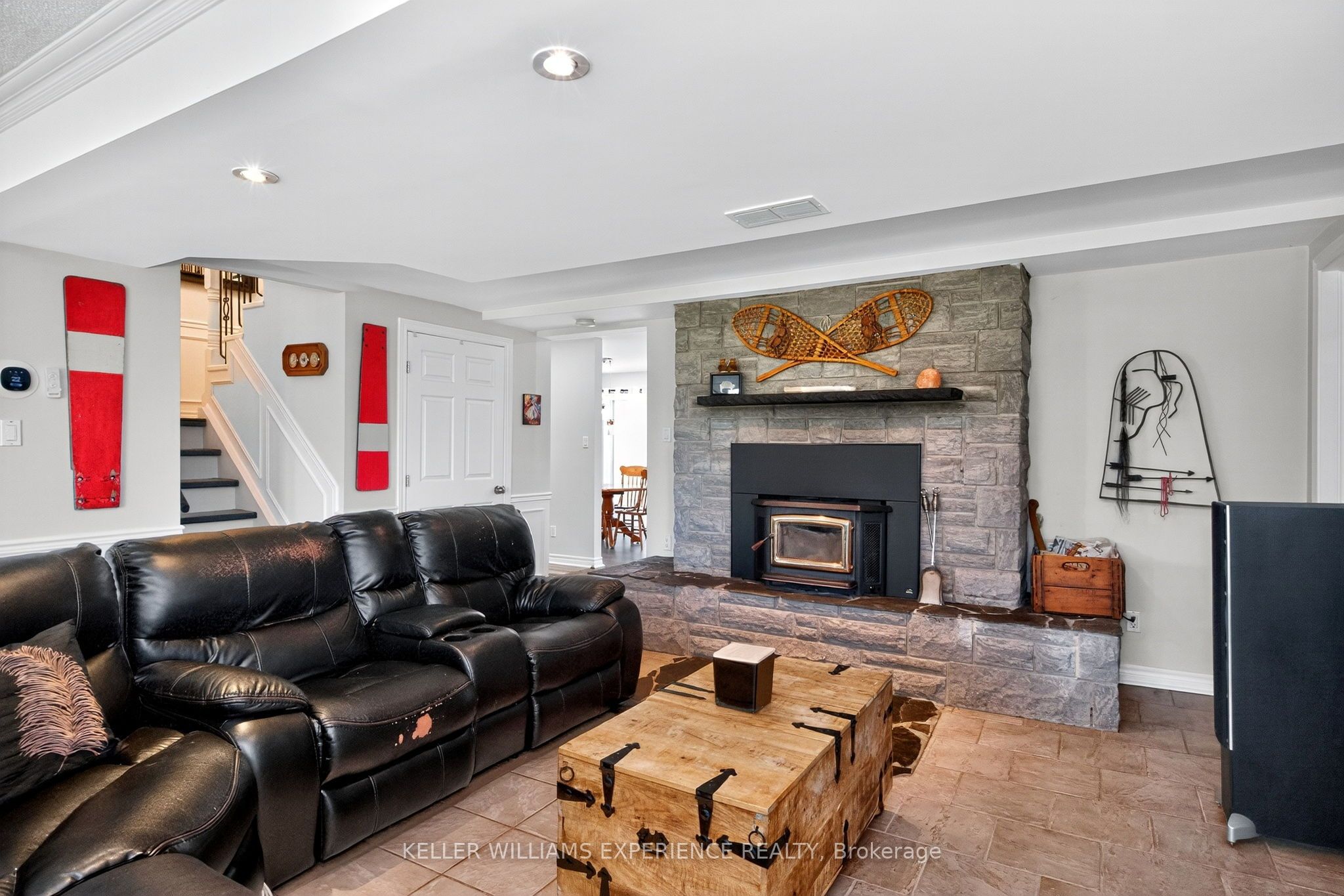 8 Thatcher Place Property Photo 13