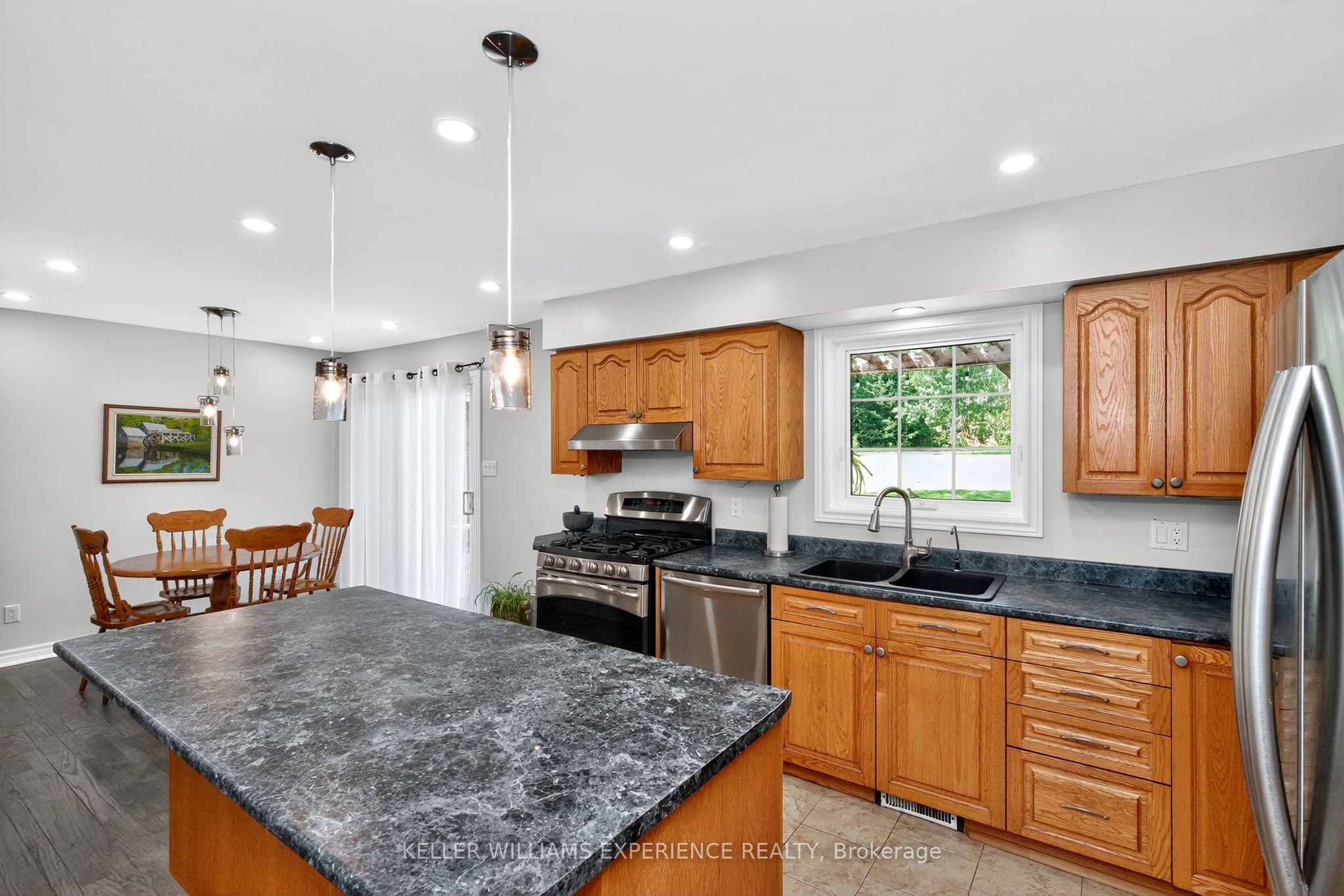8 Thatcher Place Property Photo 18