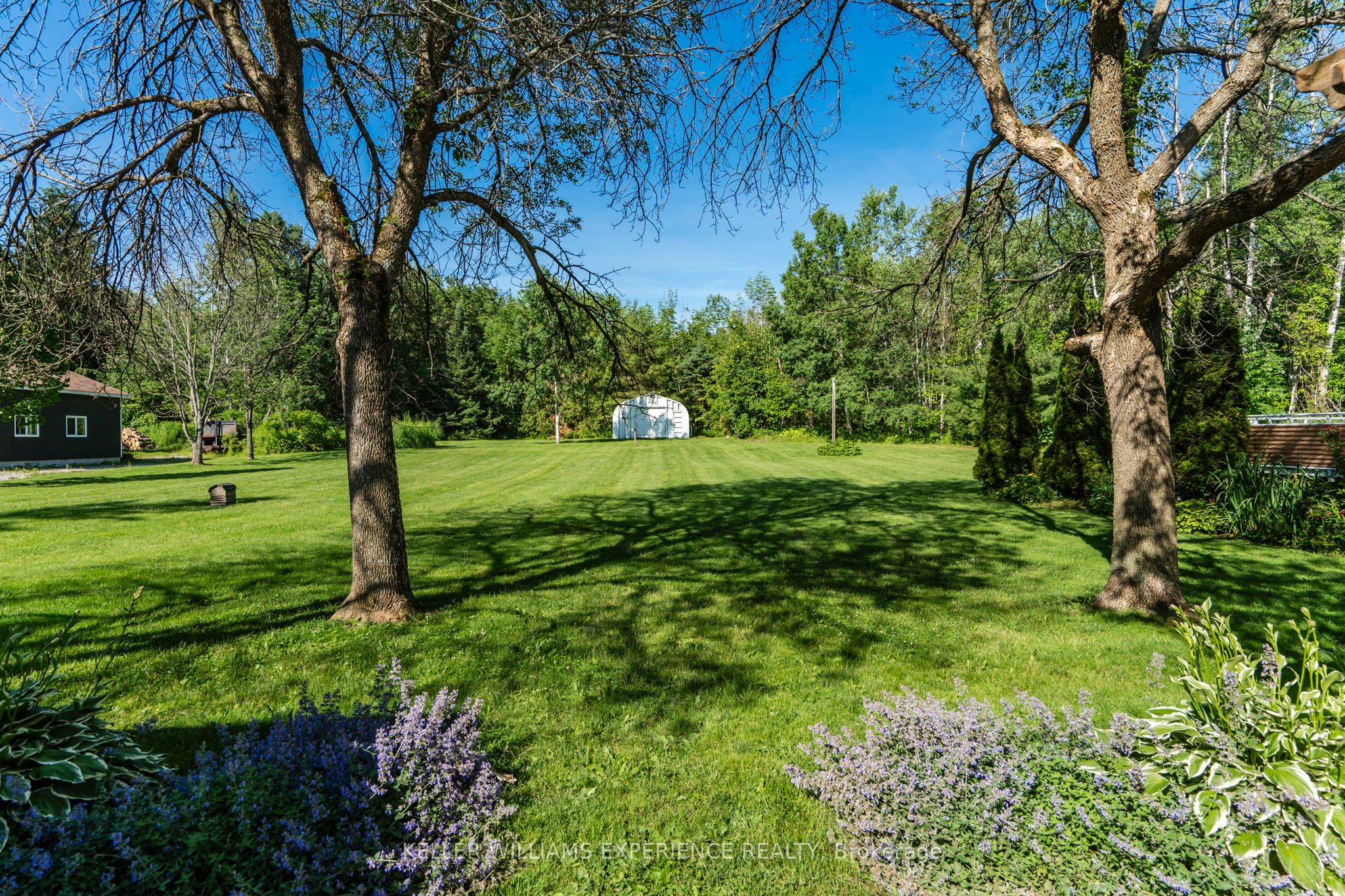 8 Thatcher Place Property Photo 30