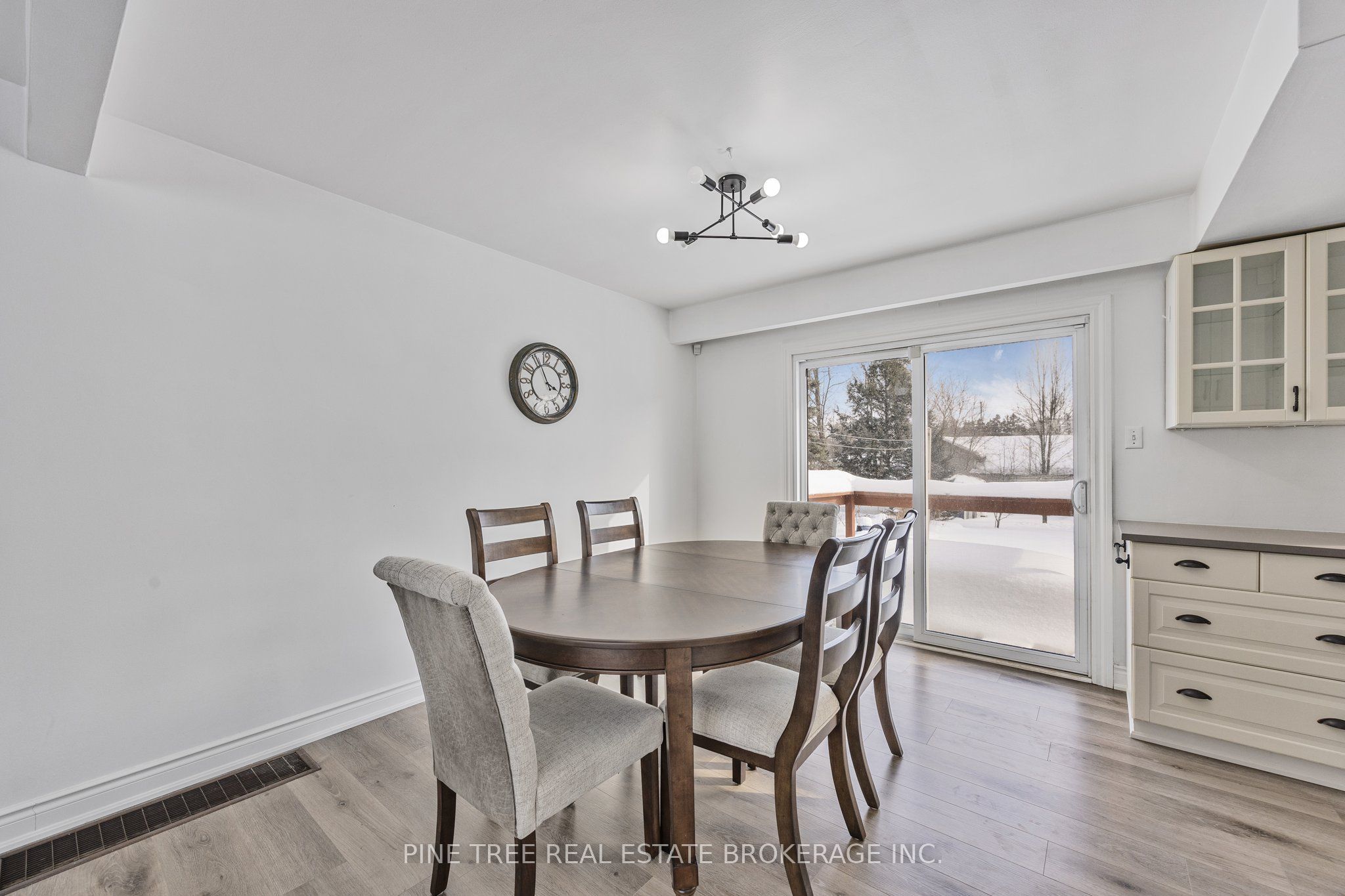 239 Warnica Road Property Photo 5