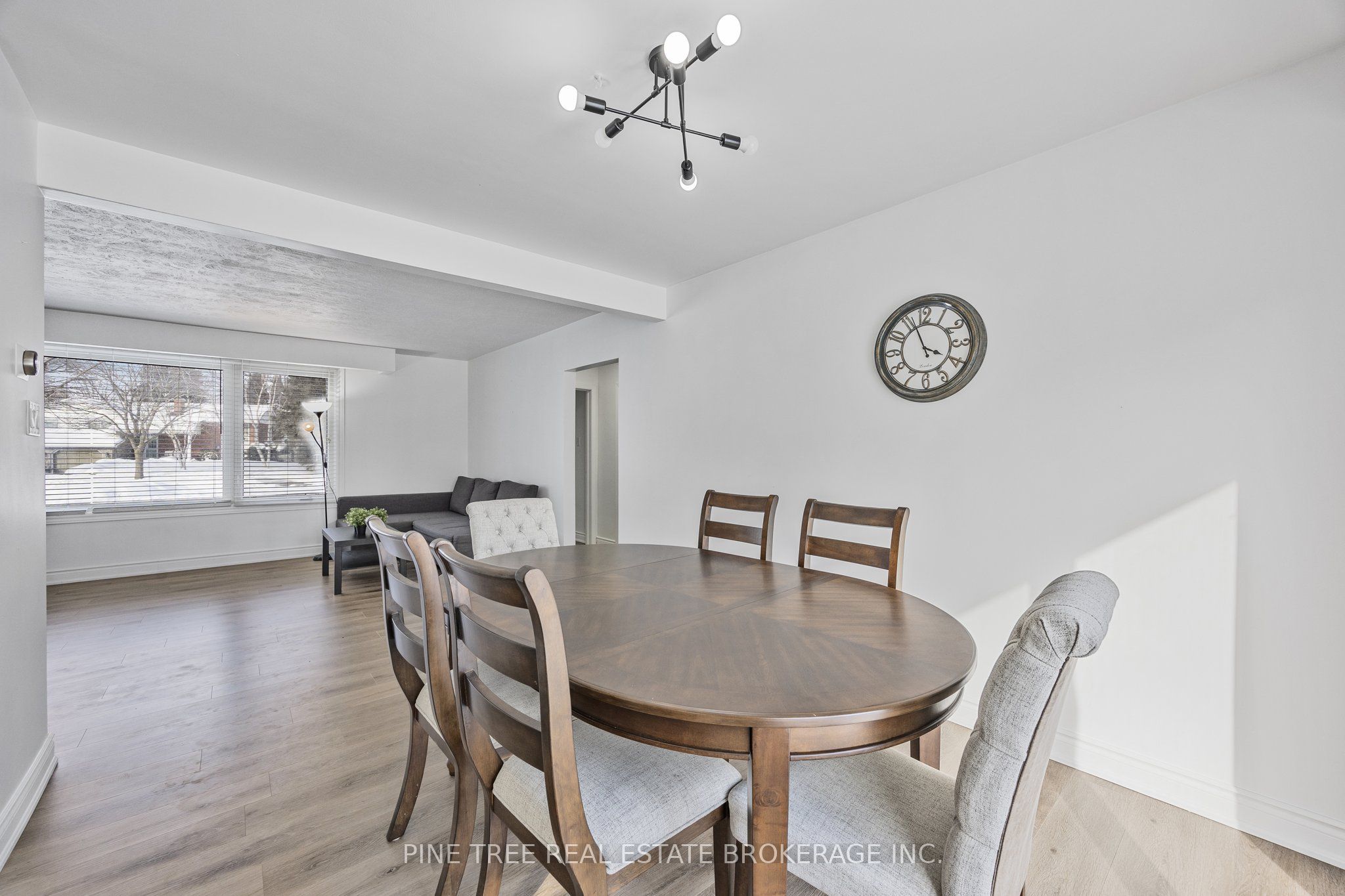 239 Warnica Road Property Photo 6