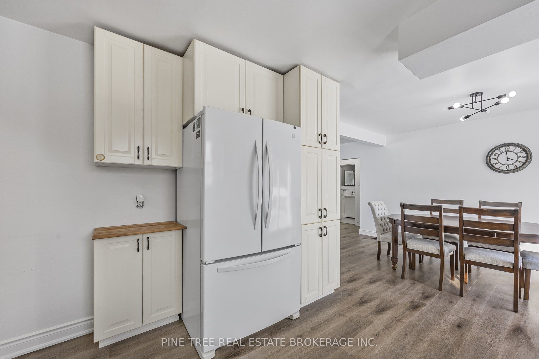 239 Warnica Road Property Photo 10