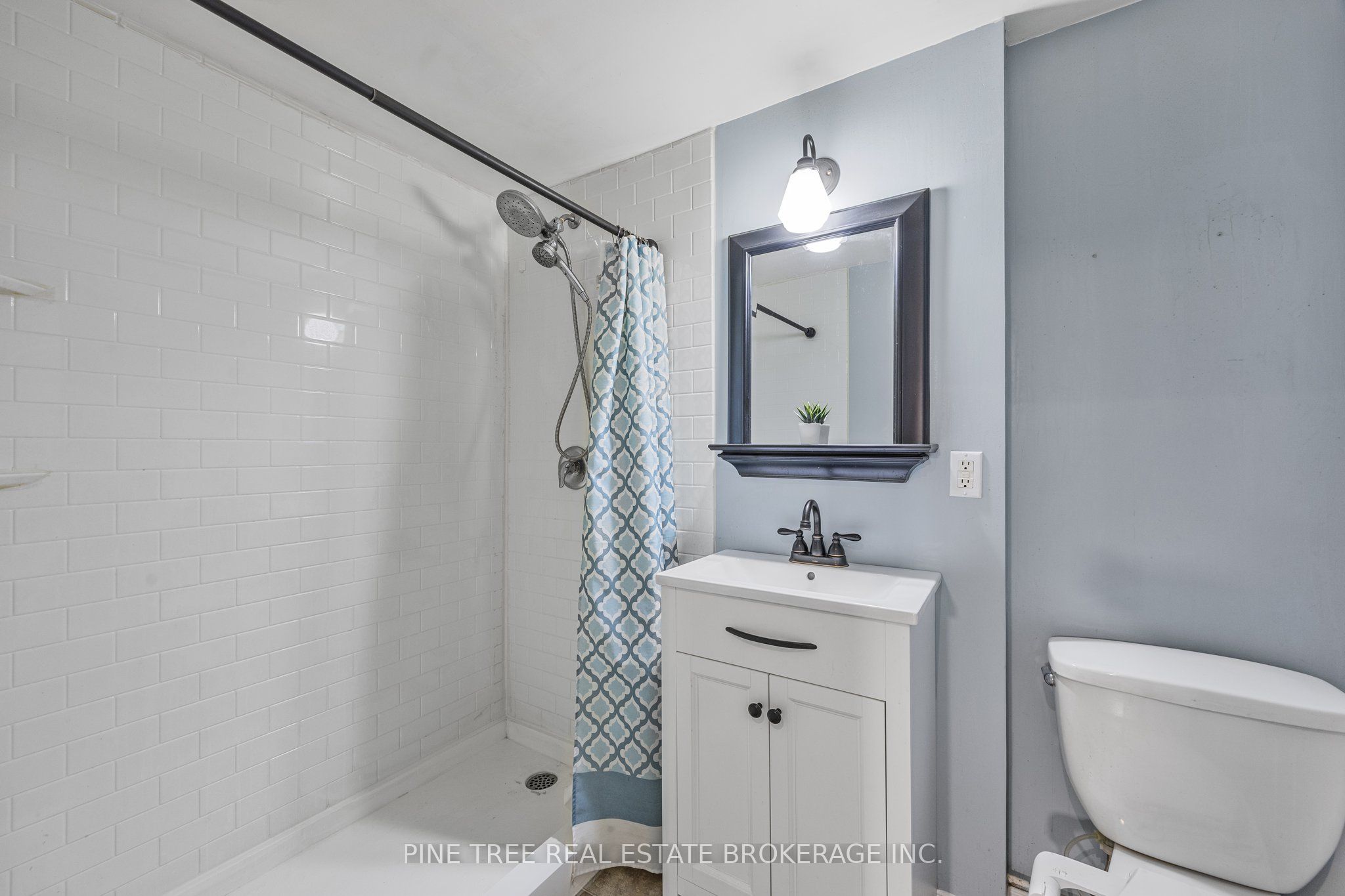 239 Warnica Road Property Photo 27