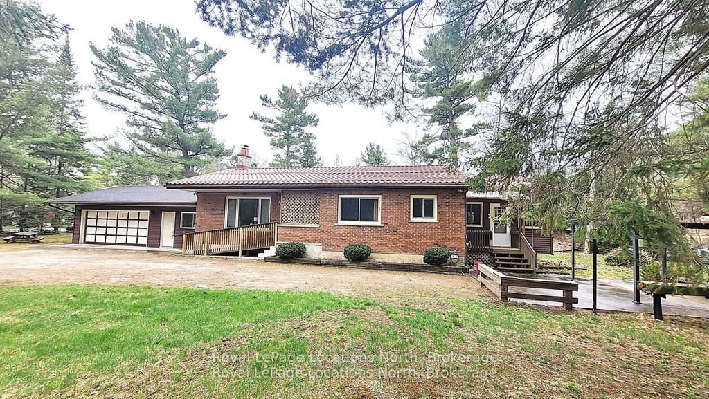 8 Ronald Avenue Property Photo 1