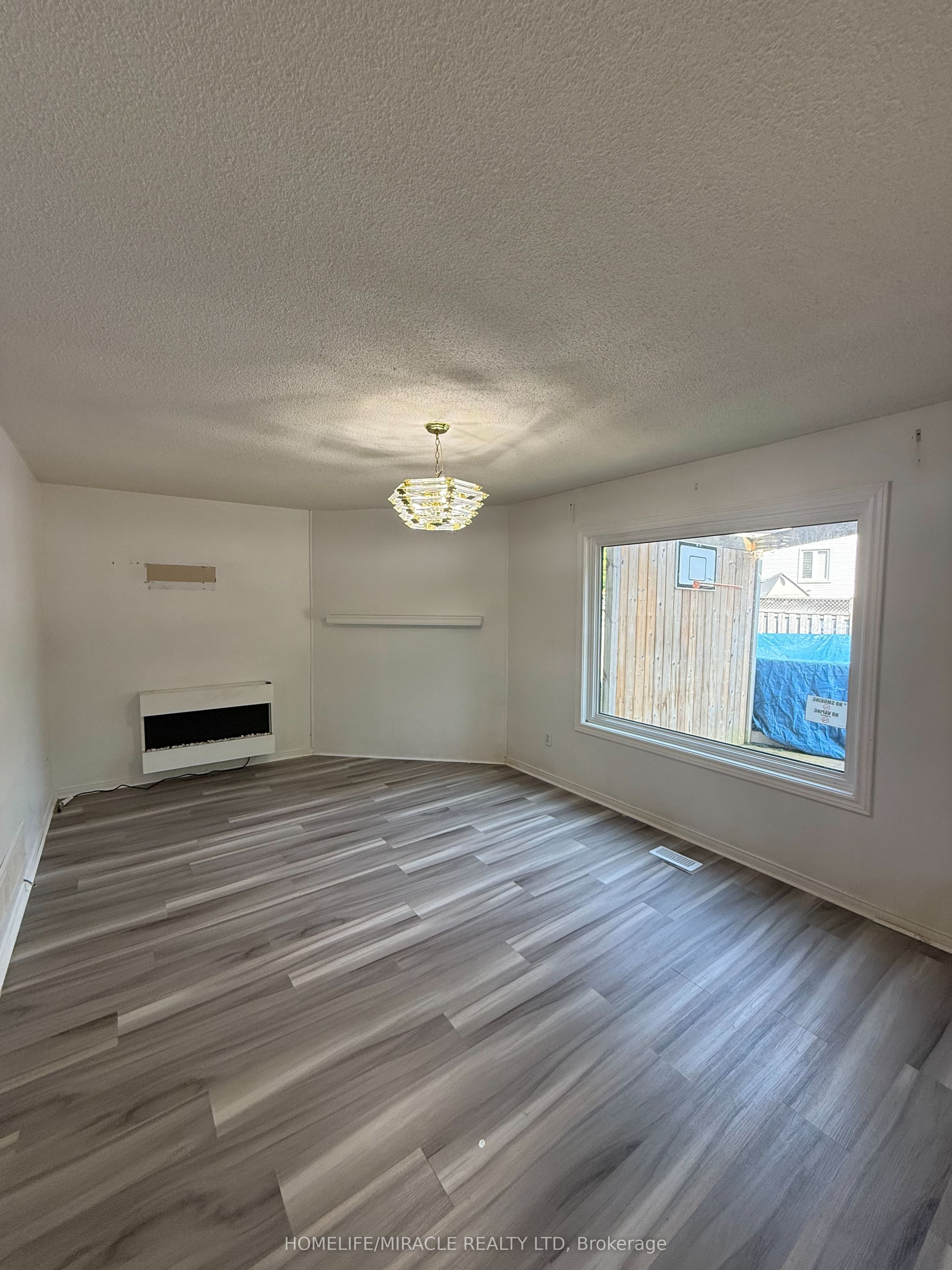 200 Livingstone Street W Property Photo 7