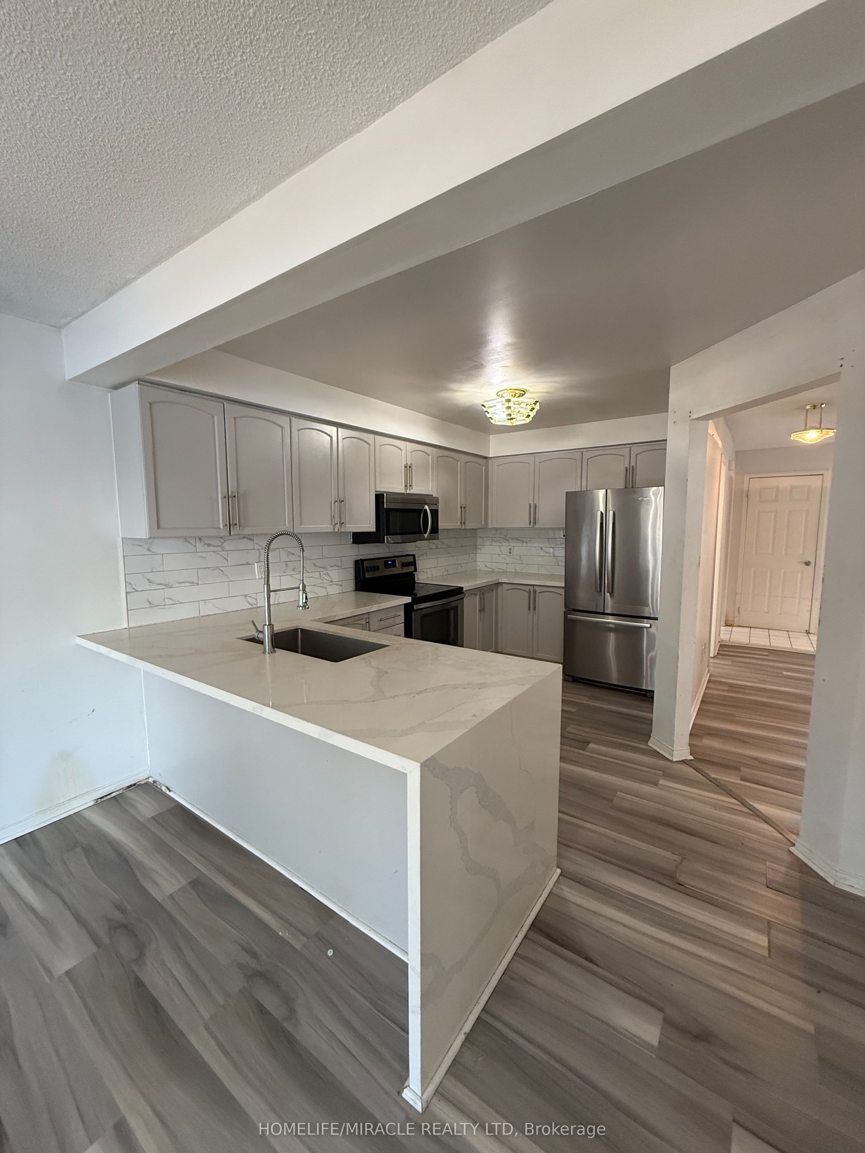 200 Livingstone Street W Property Photo 8