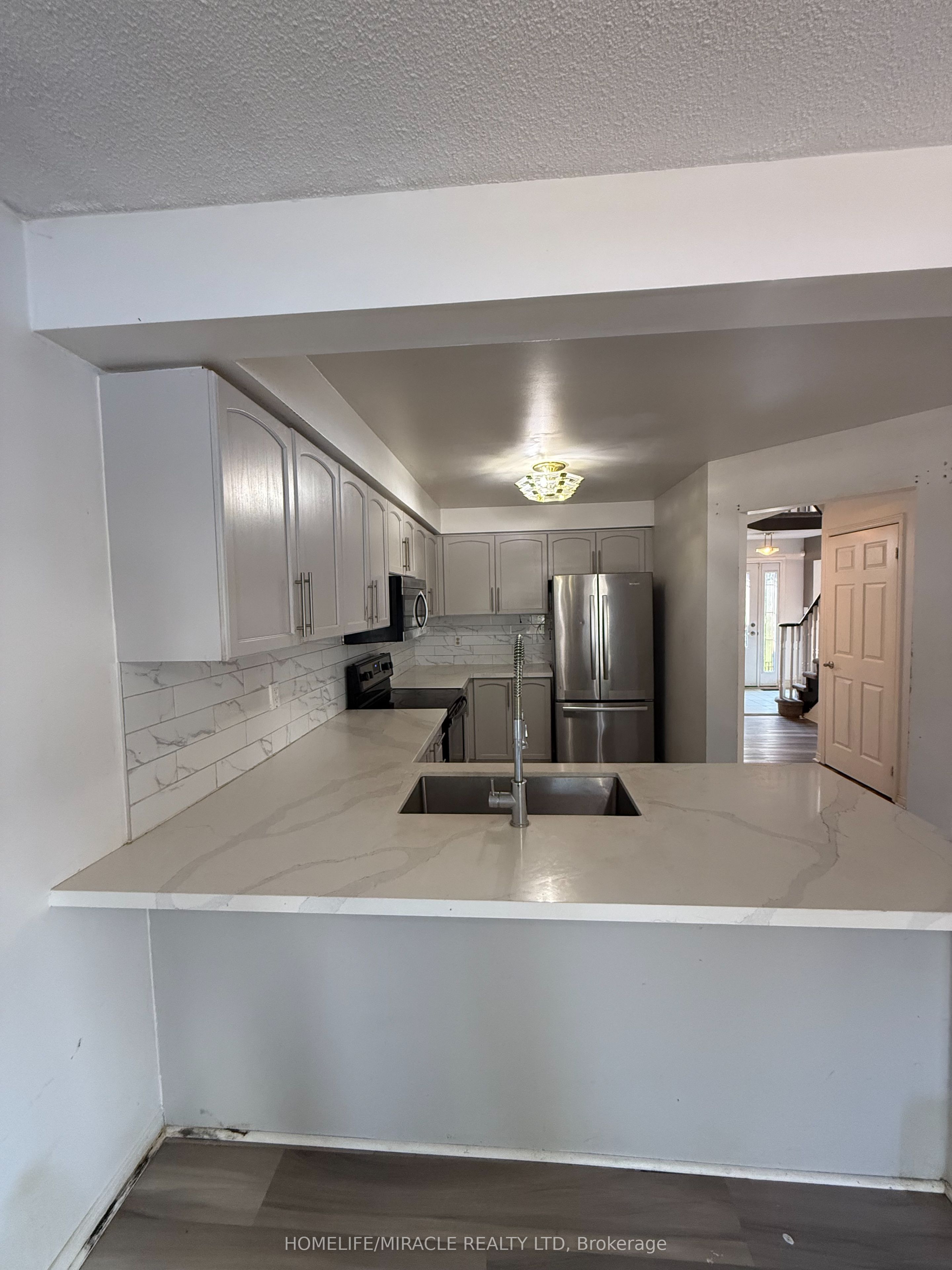 200 Livingstone Street W Property Photo 9