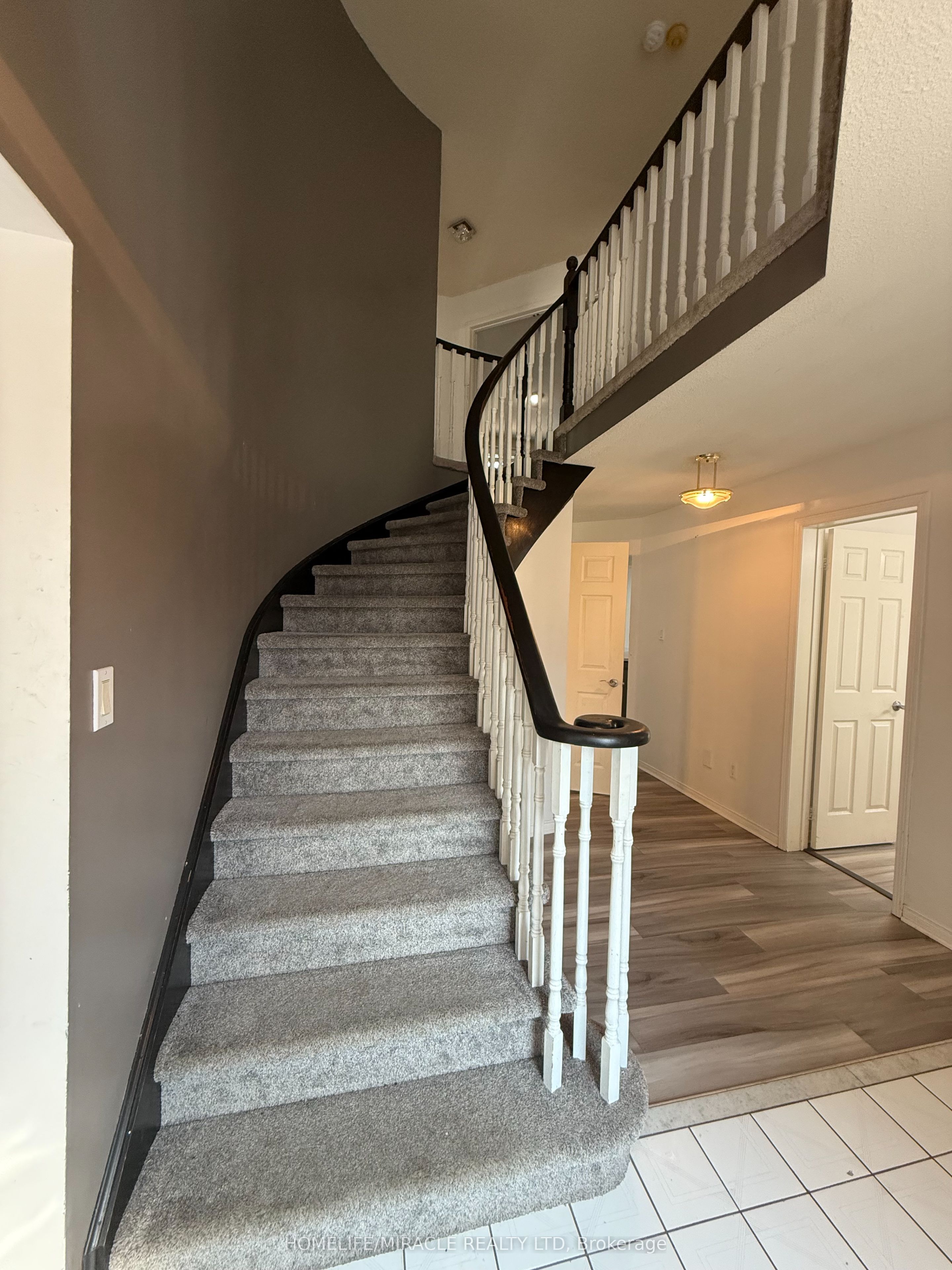200 Livingstone Street W Property Photo 12