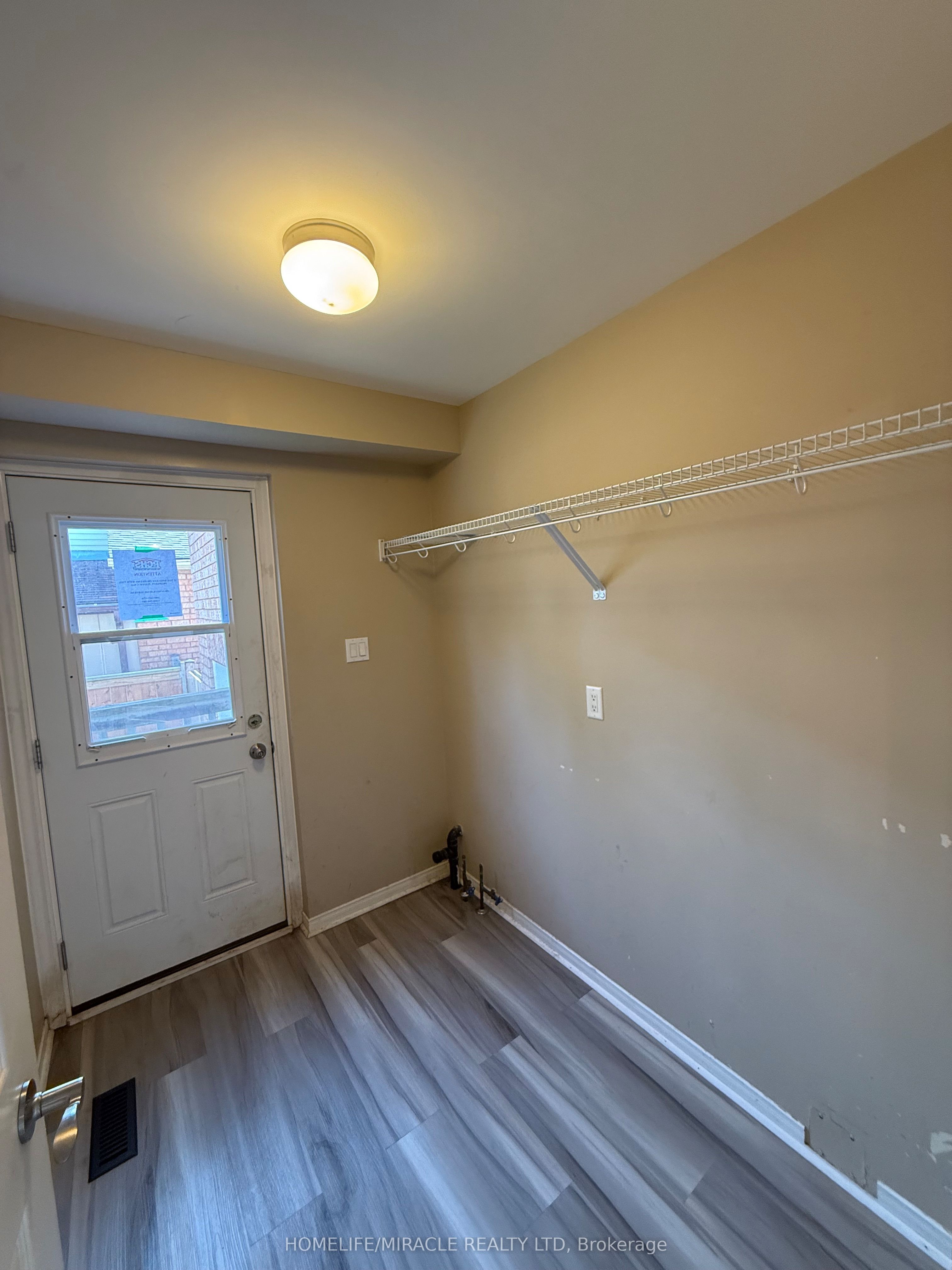 200 Livingstone Street W Property Photo 14