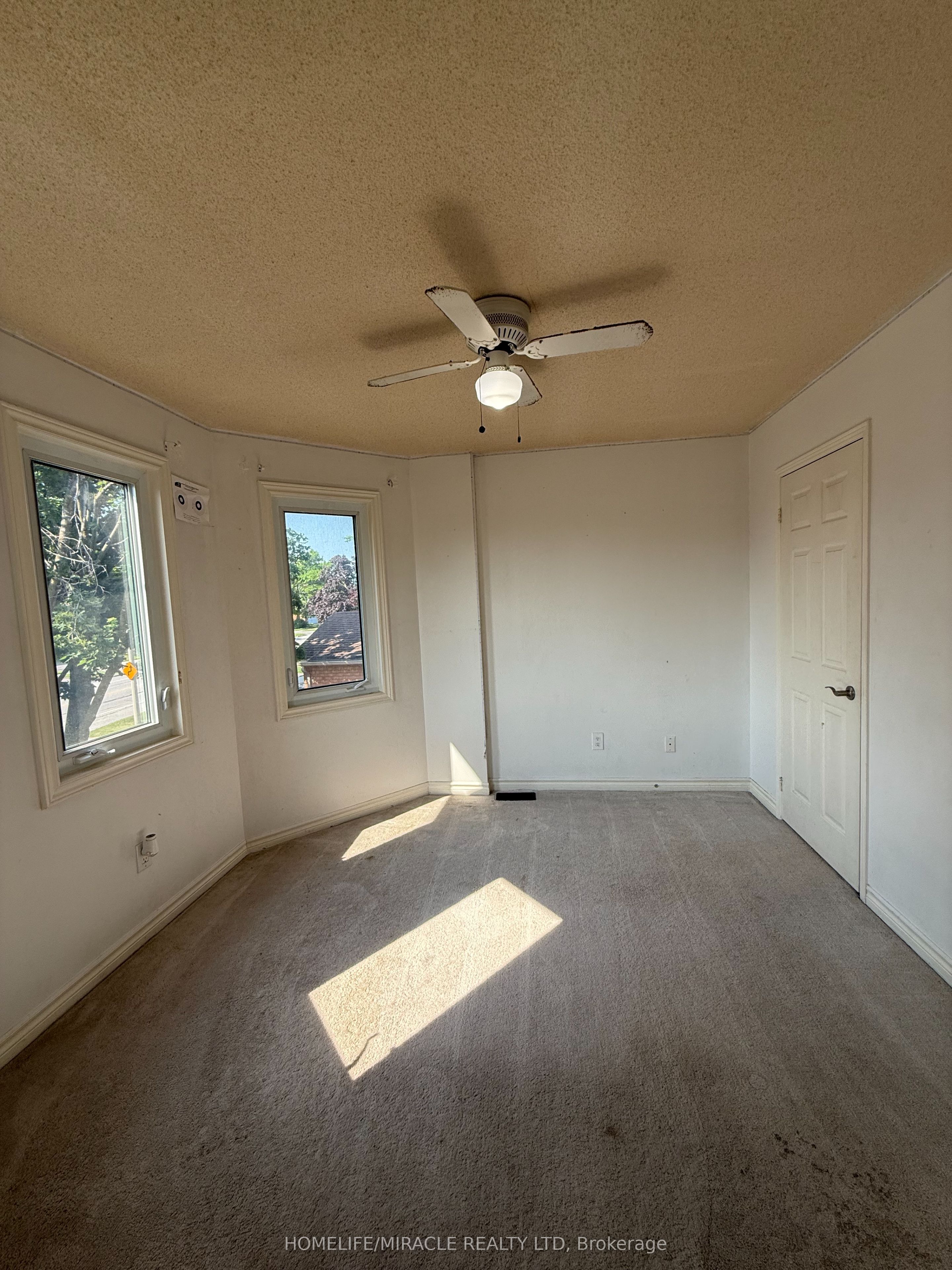 200 Livingstone Street W Property Photo 16