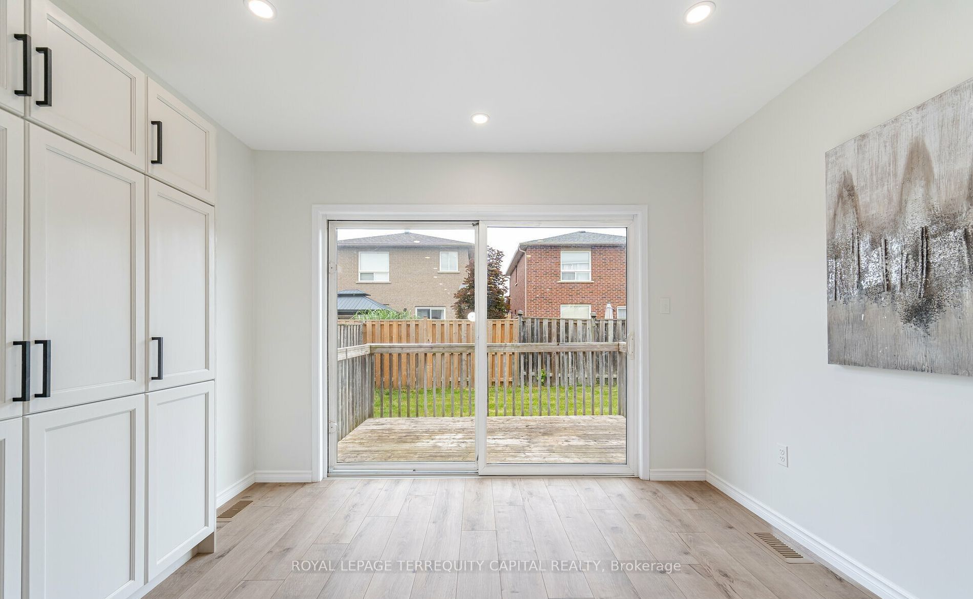 #upper - 38 Irene Drive Property Photo 15
