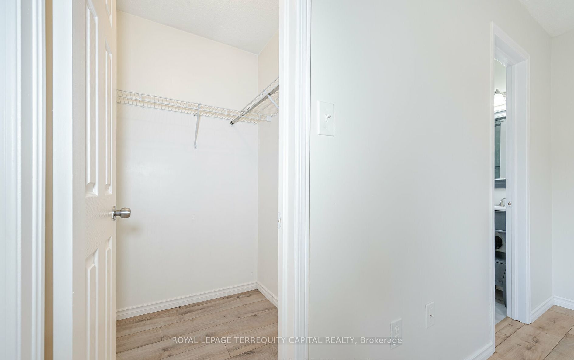 #upper - 38 Irene Drive Property Photo 17