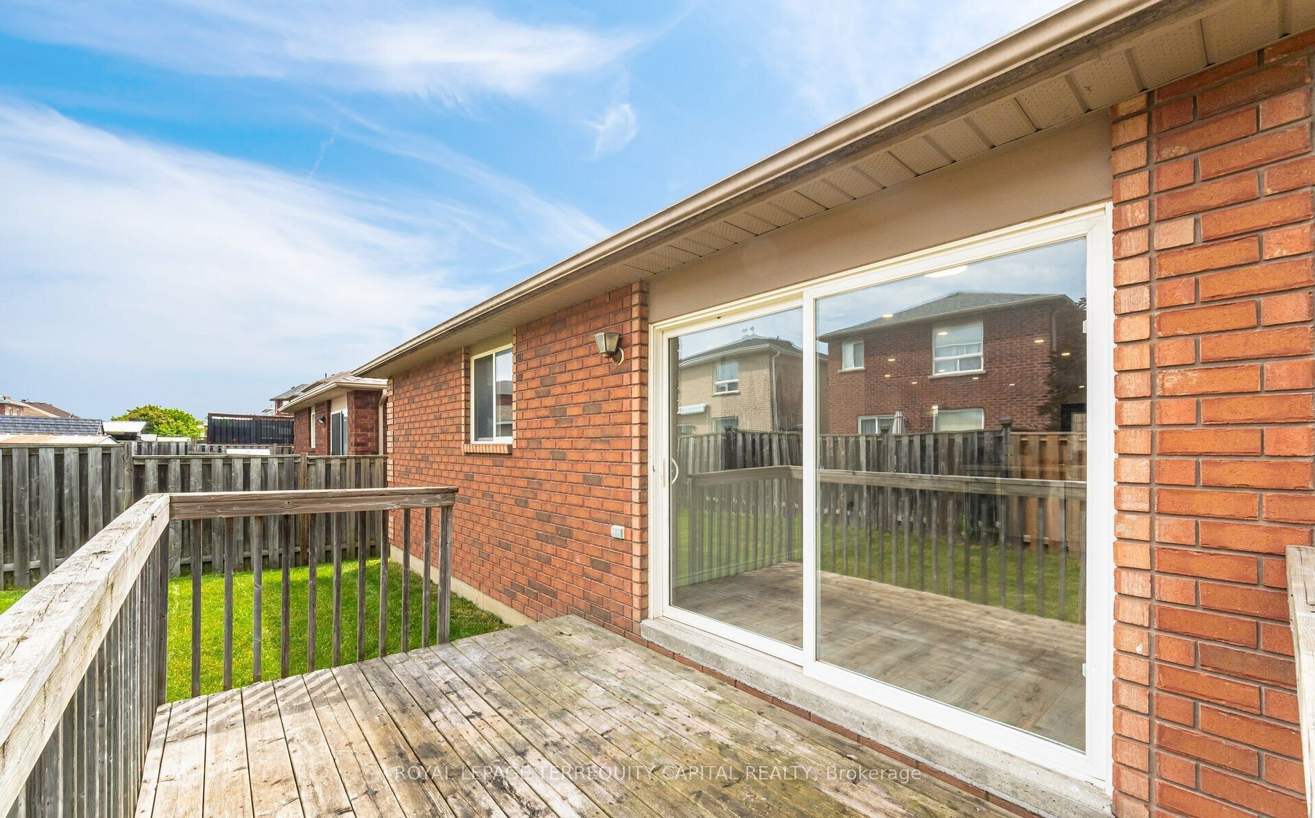 #upper - 38 Irene Drive Property Photo 22