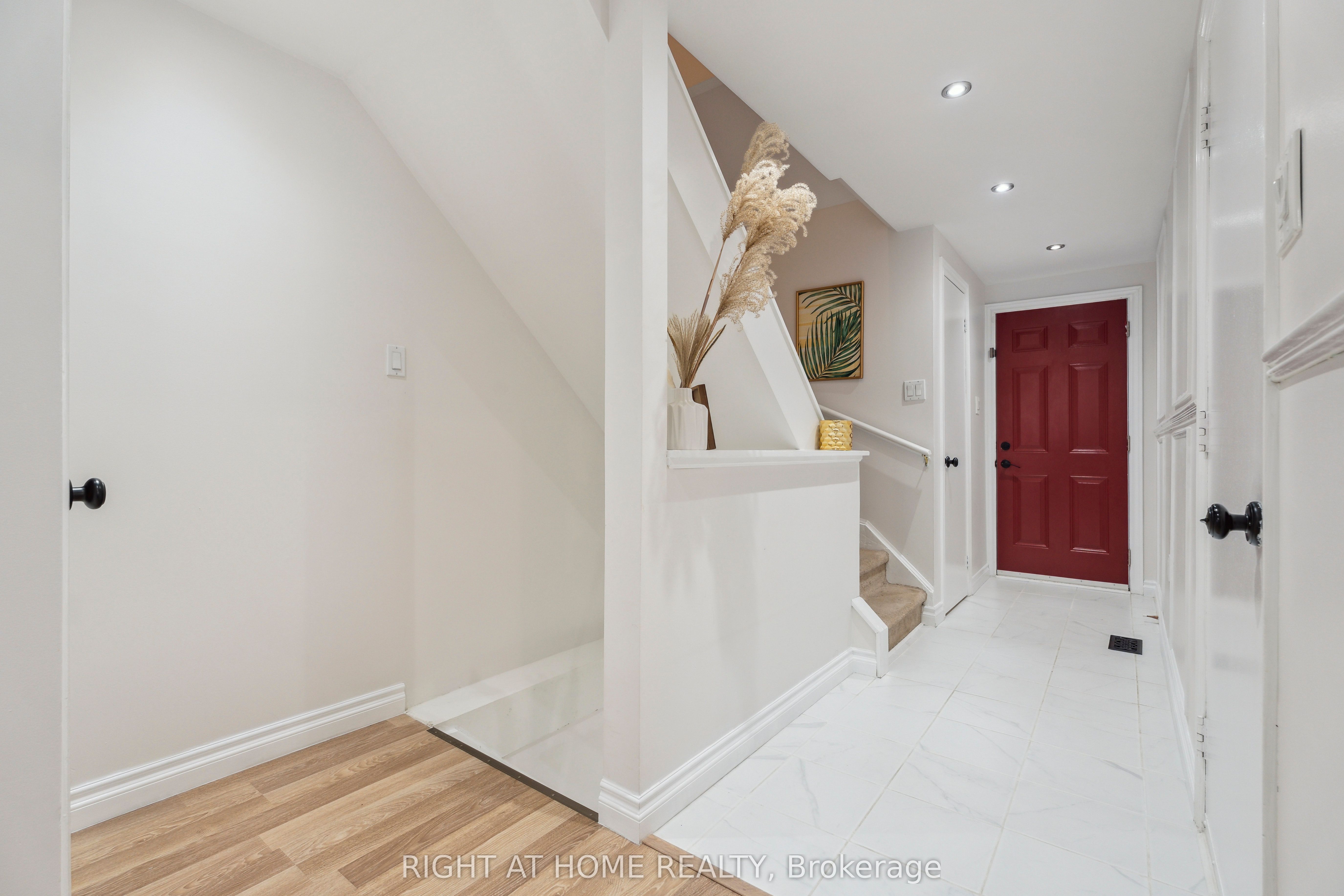 54 Shakespeare Crescent Property Photo 9