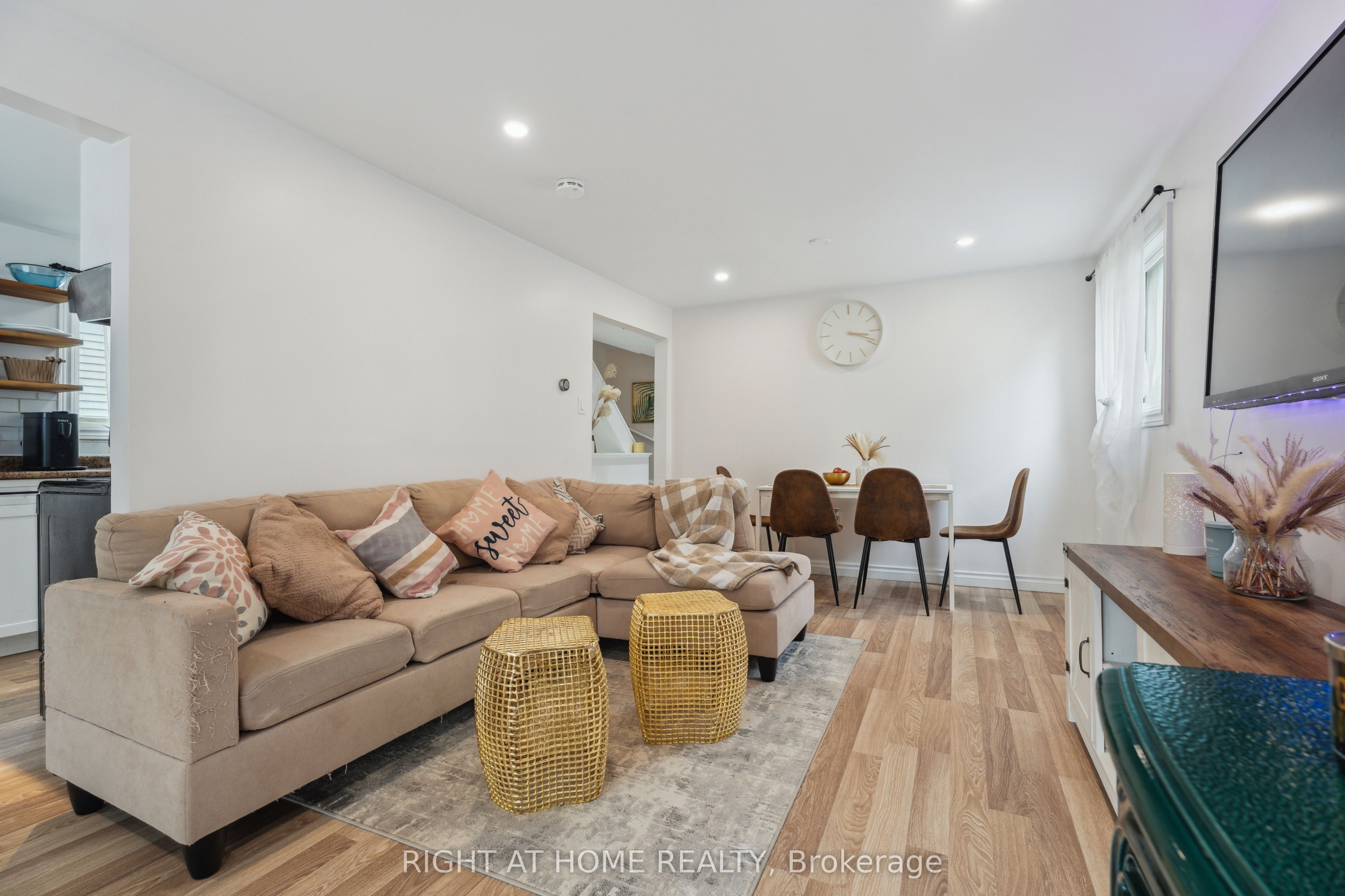 54 Shakespeare Crescent Property Photo 19