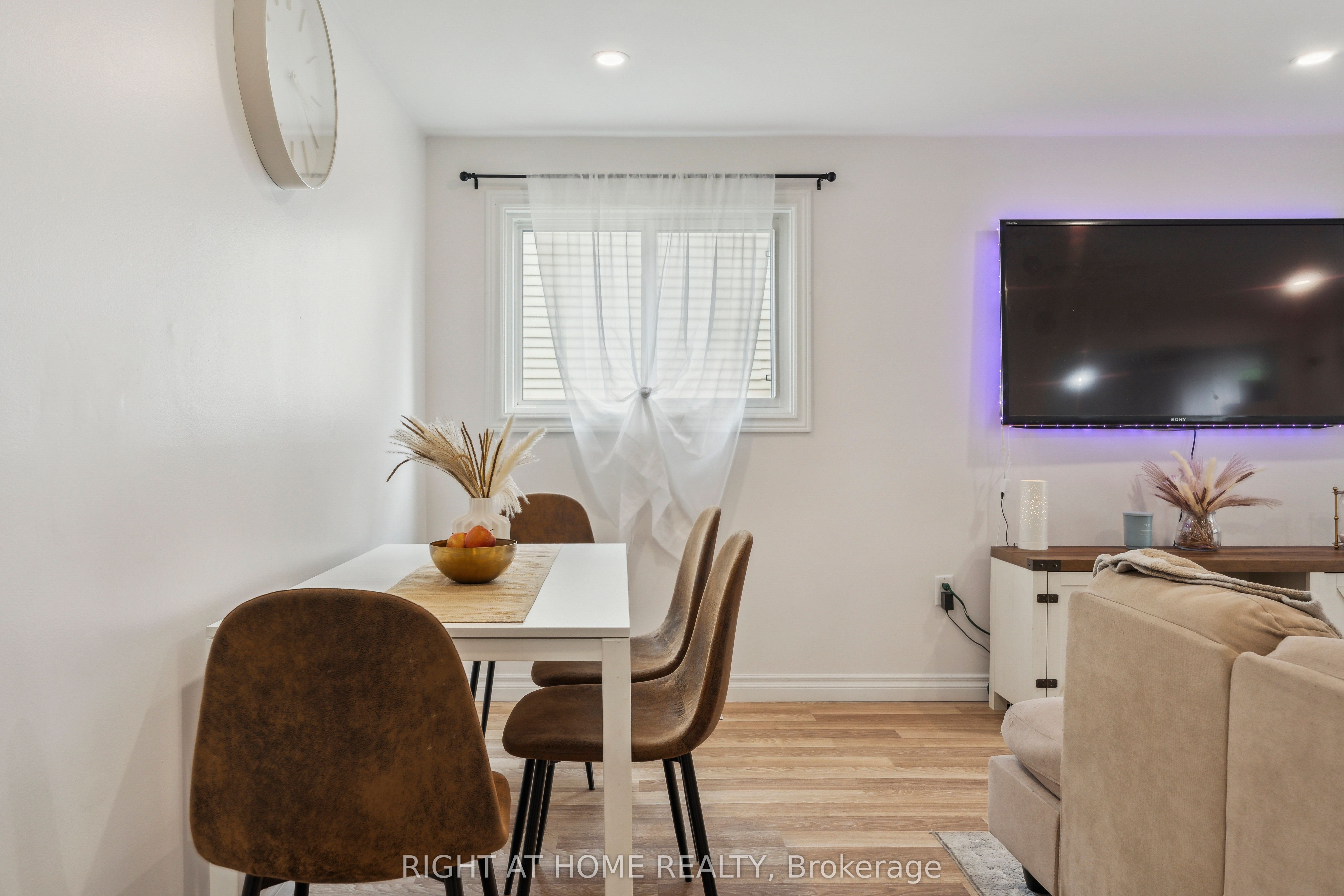 54 Shakespeare Crescent Property Photo 26