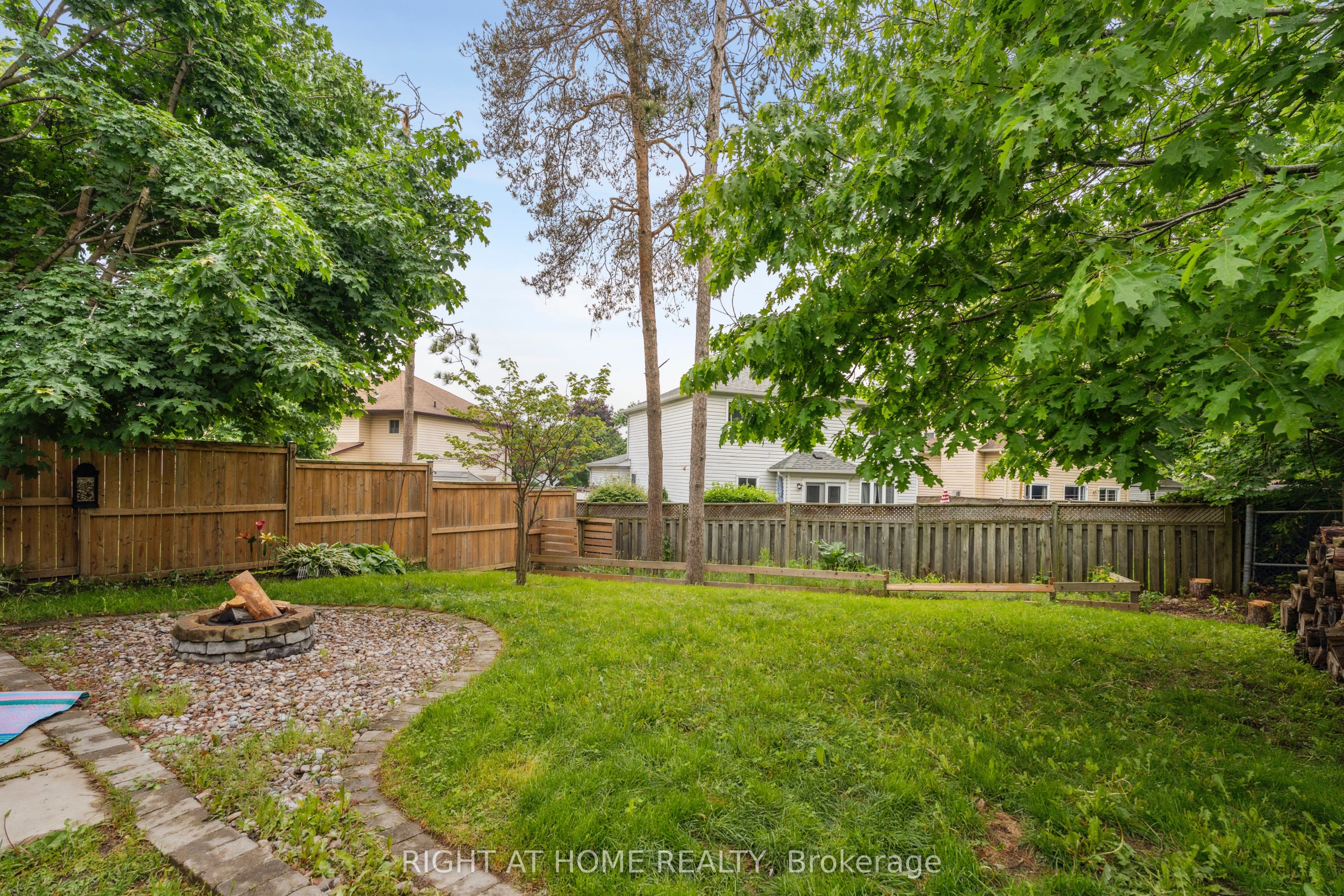 54 Shakespeare Crescent Property Photo 49