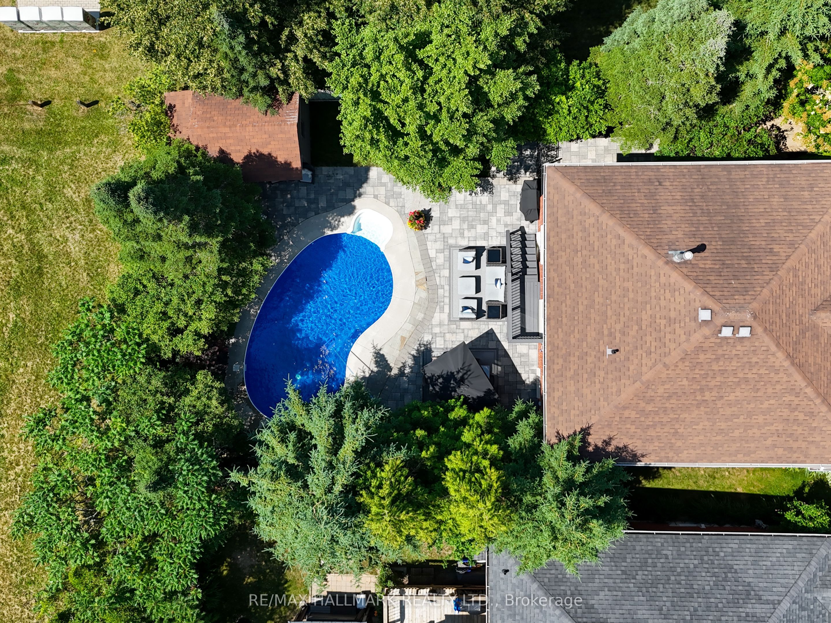50 Black Willow Drive Property Photo 5