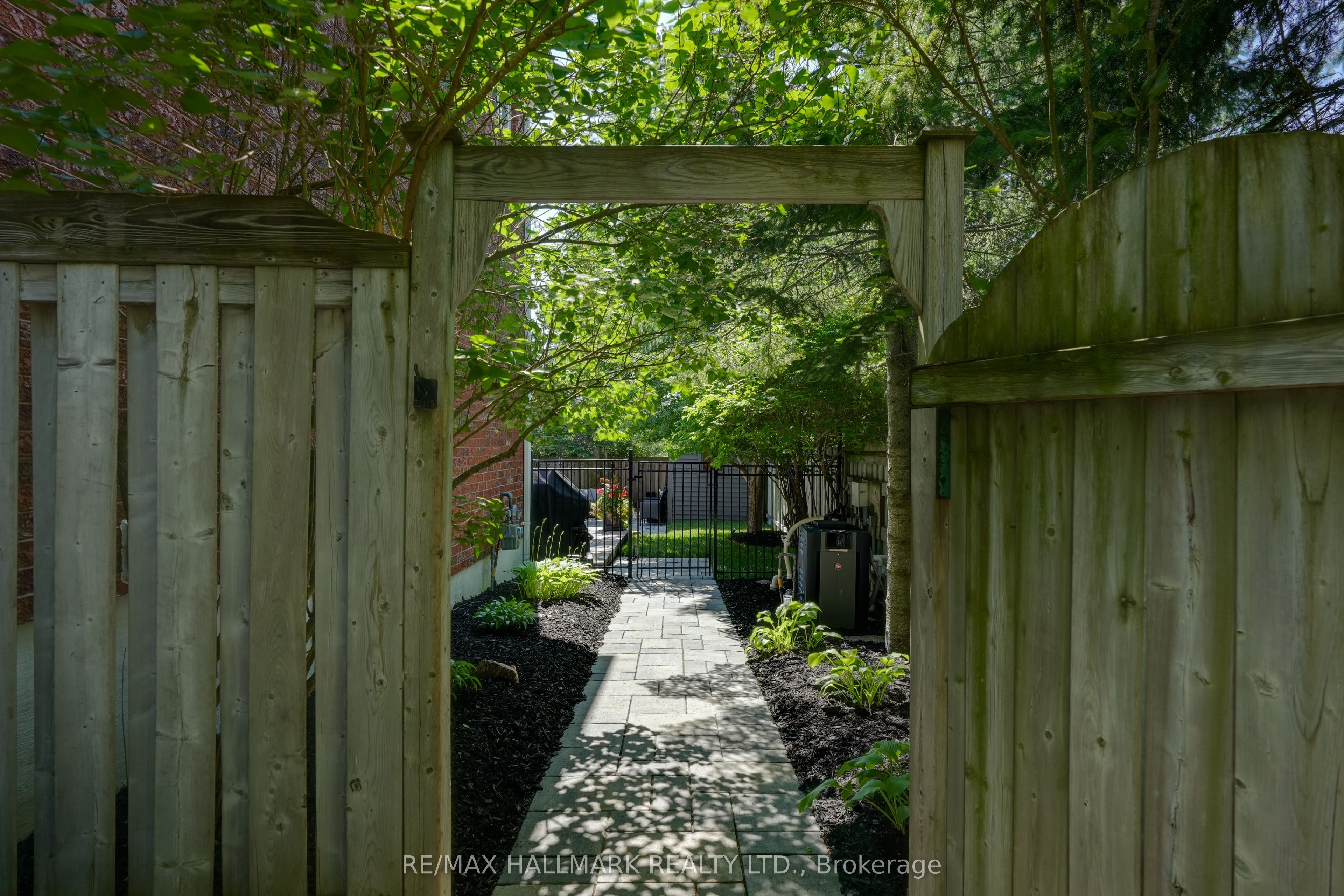 50 Black Willow Drive Property Photo 6