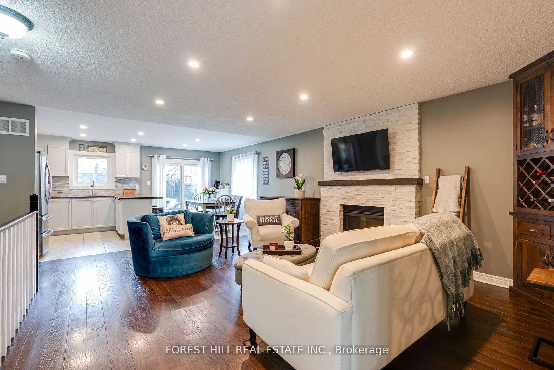 44 Prince Of Wales Drive Property Photo 4