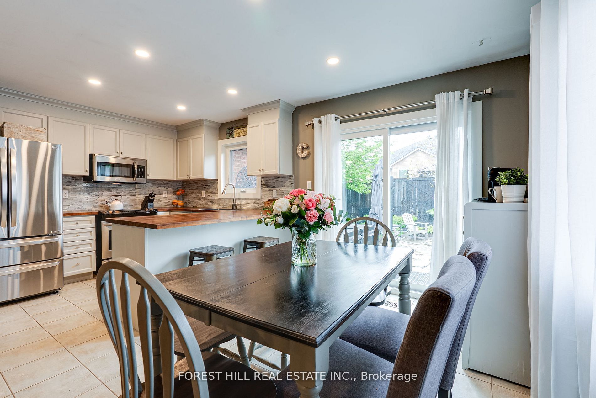 44 Prince Of Wales Drive Property Photo 10