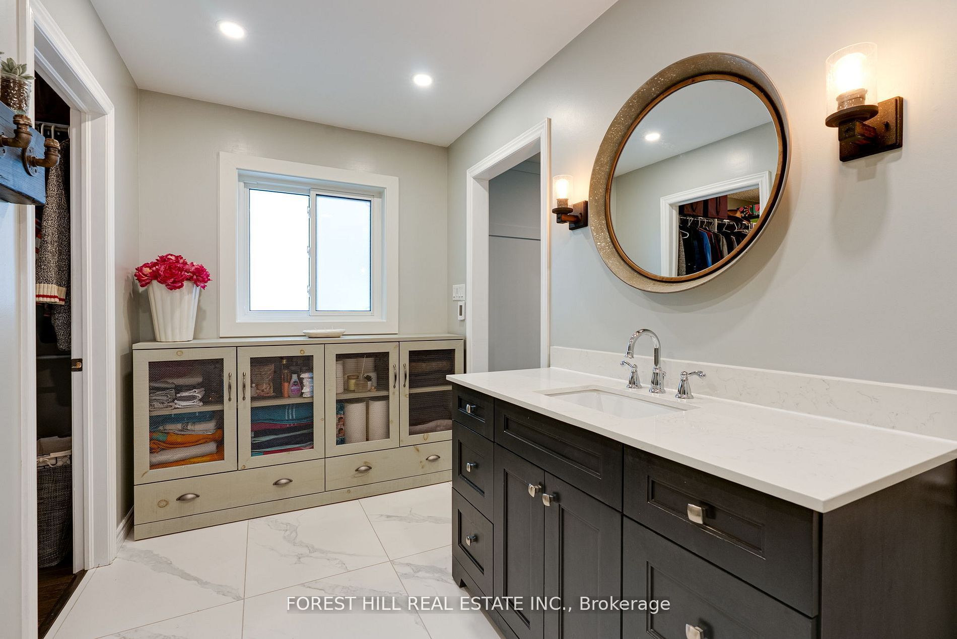 44 Prince Of Wales Drive Property Photo 14