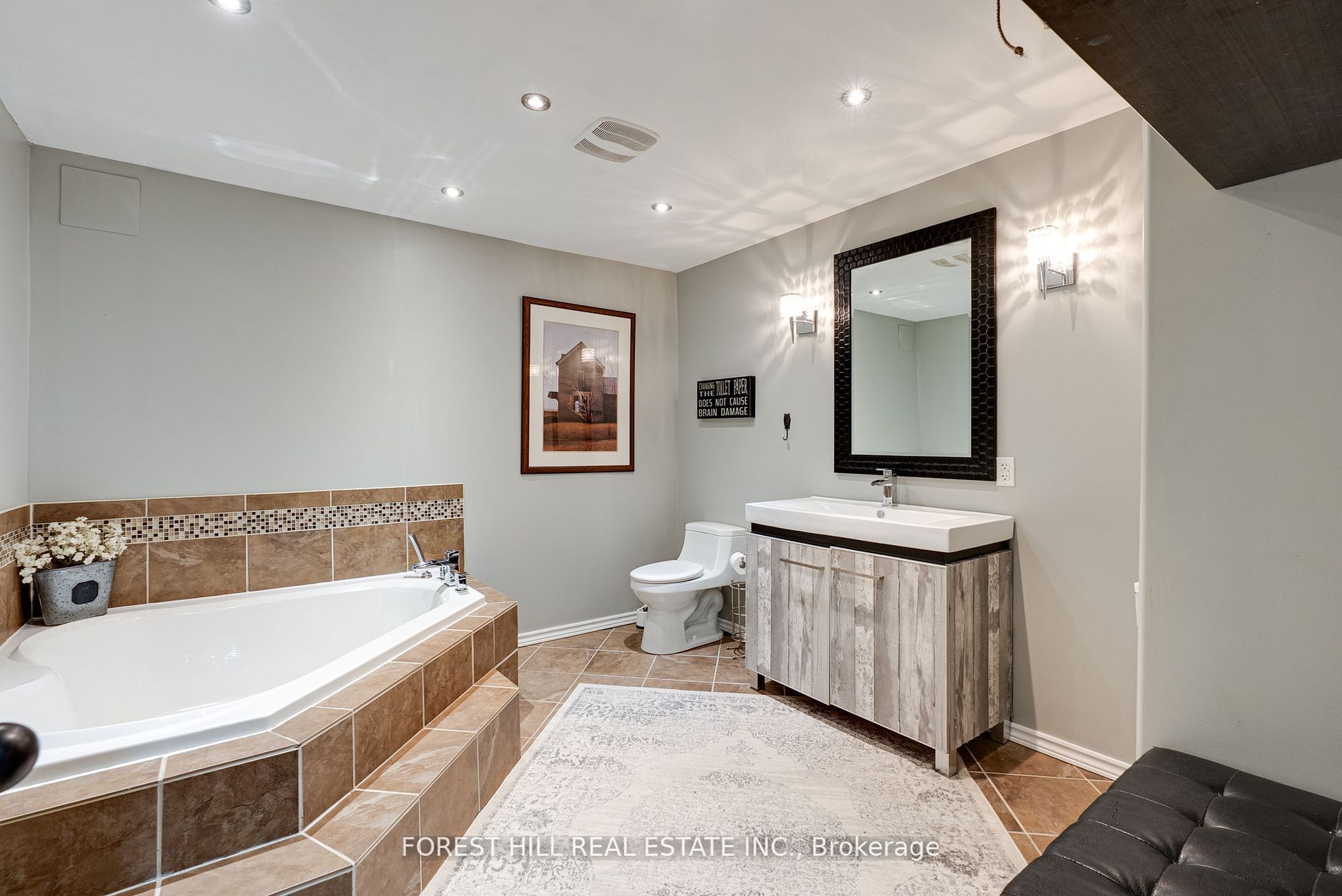 44 Prince Of Wales Drive Property Photo 26
