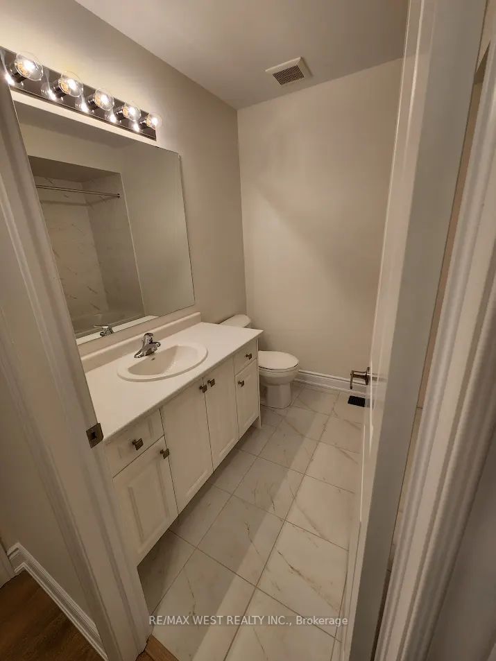 21 Carriage Ln Property Photo 12