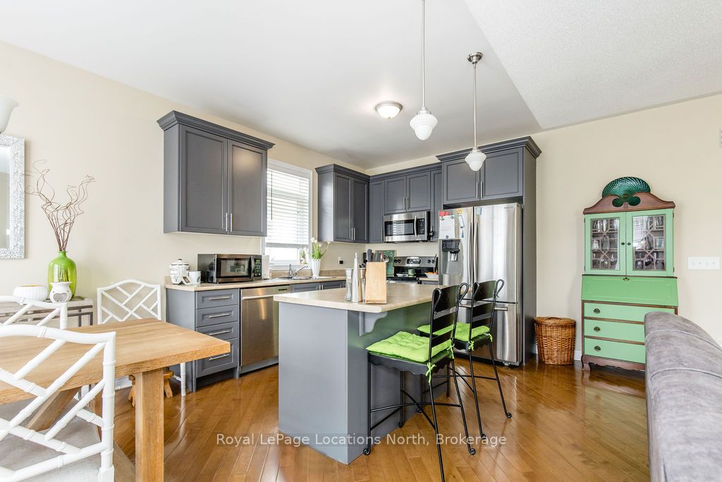 4 Broadpoint Street Property Photo 8